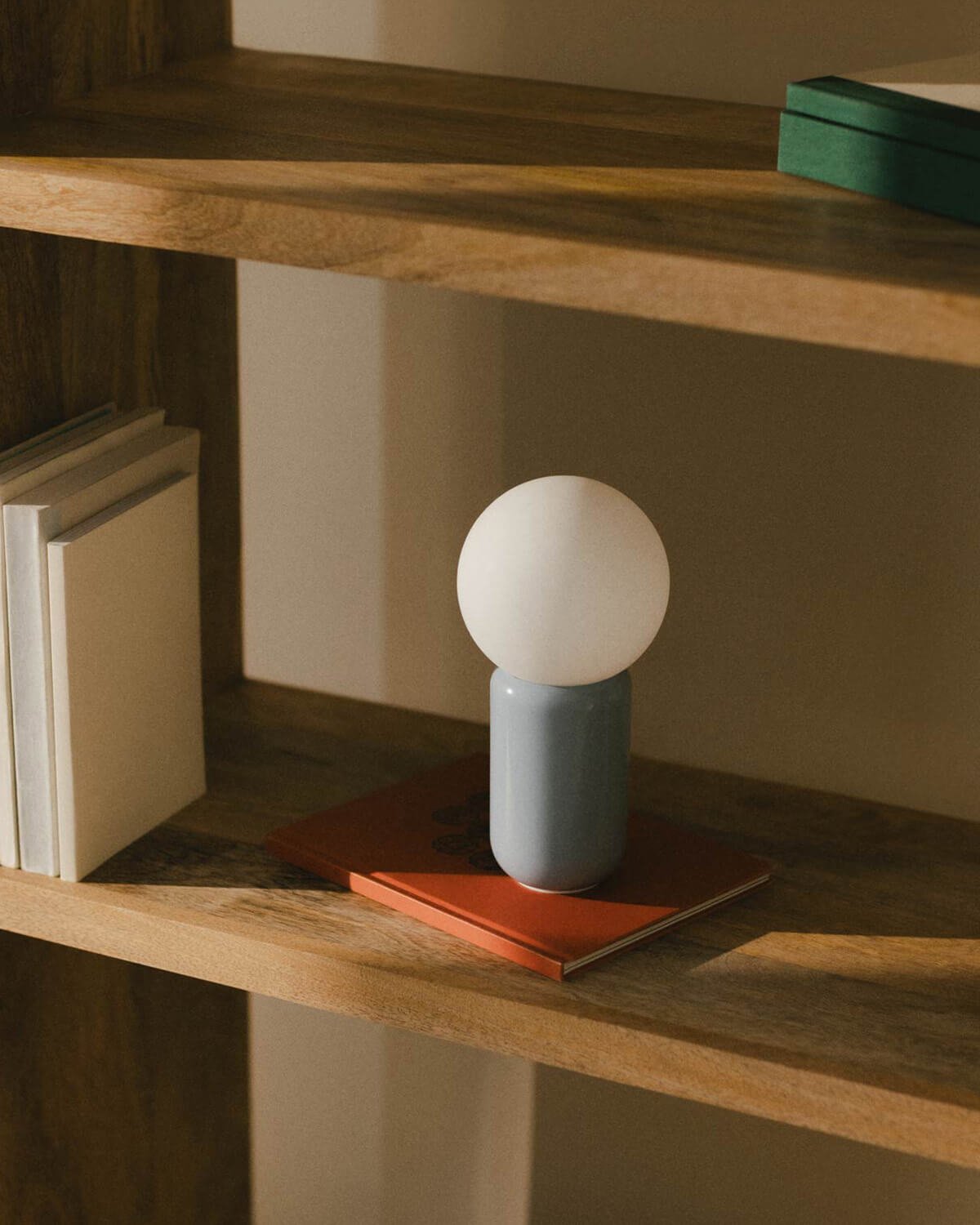 Lampe de Table en Métal Gideon, image de la gelerie 2