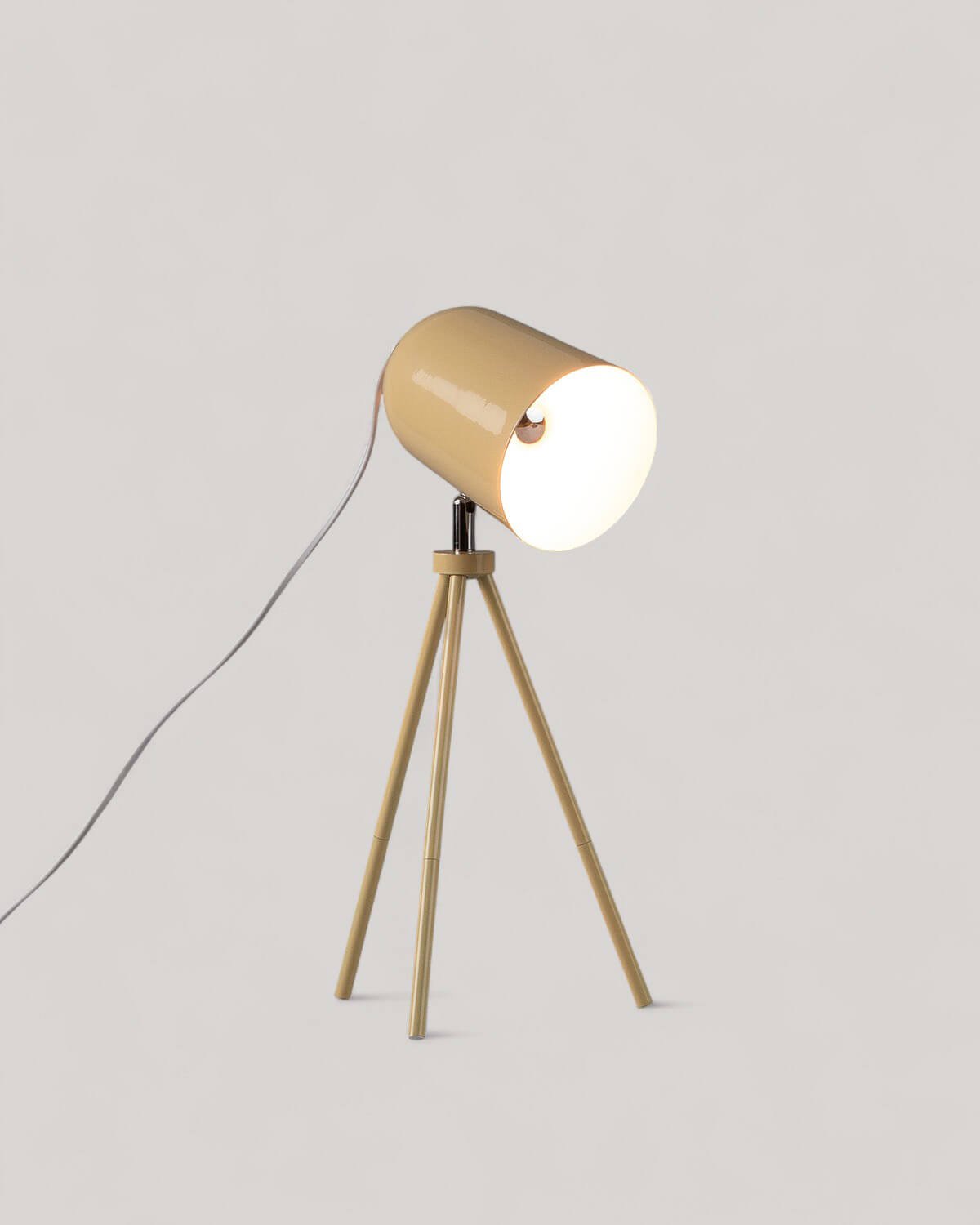 Lampe de Table en Métal Theon, image de la gelerie 4