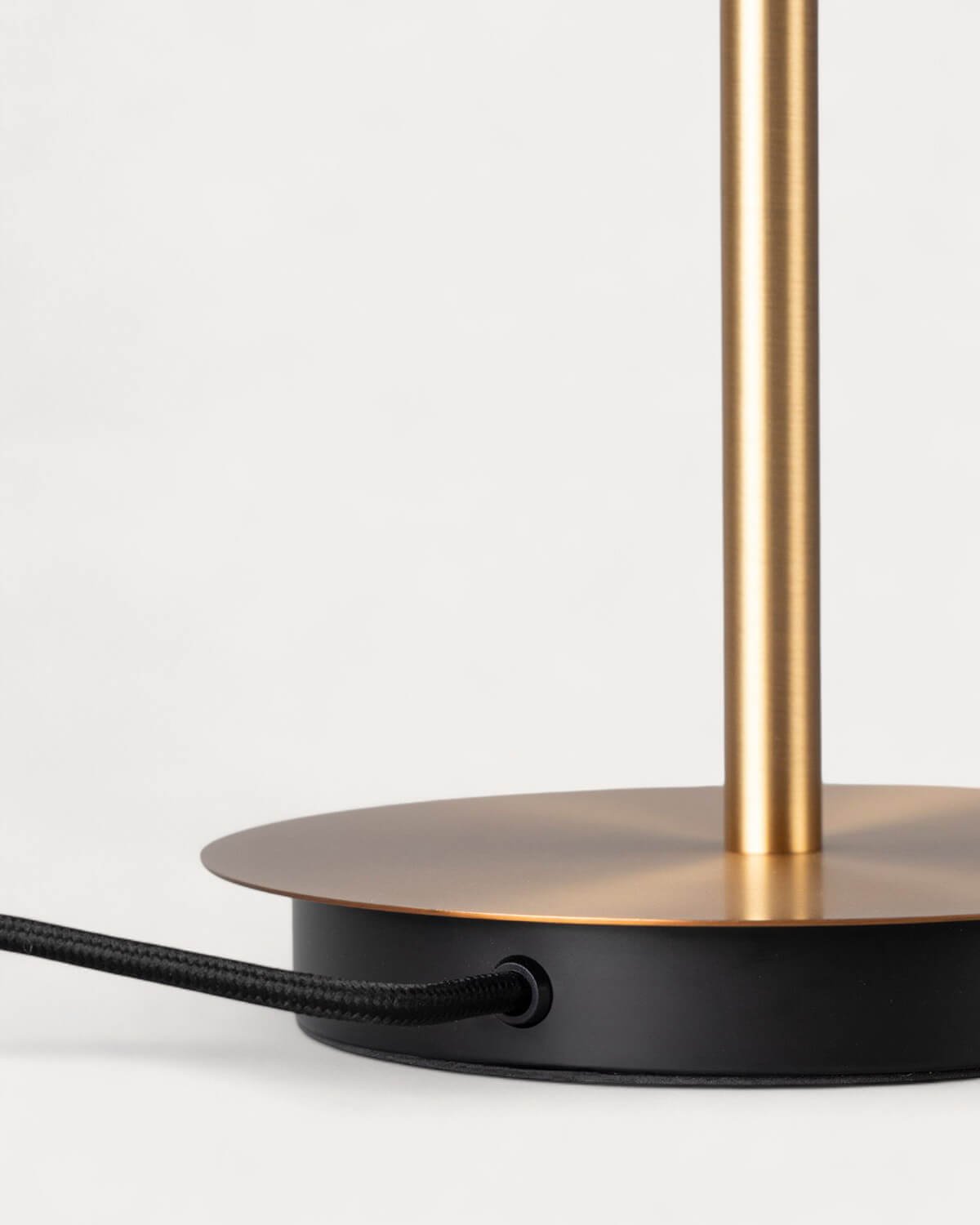 Lampe de Table en Métal Caira, image de la gelerie 7