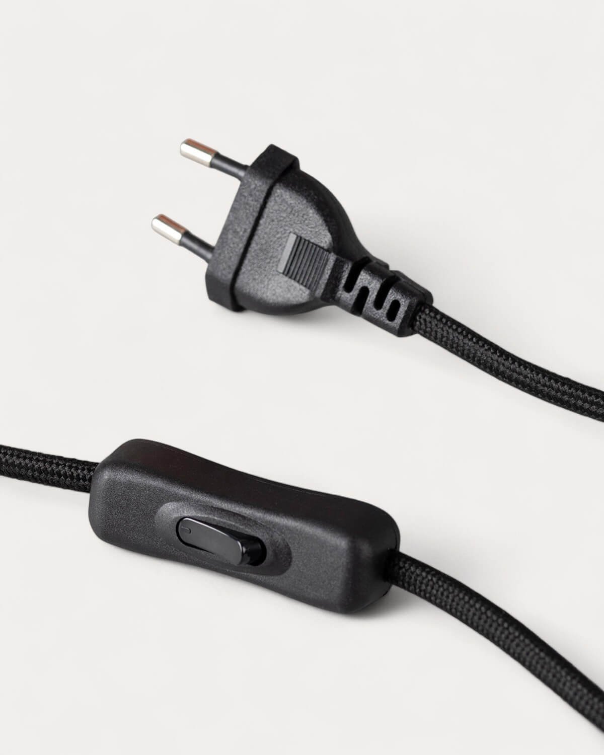 Lampe de Table en Métal Amun, image de la gelerie 10