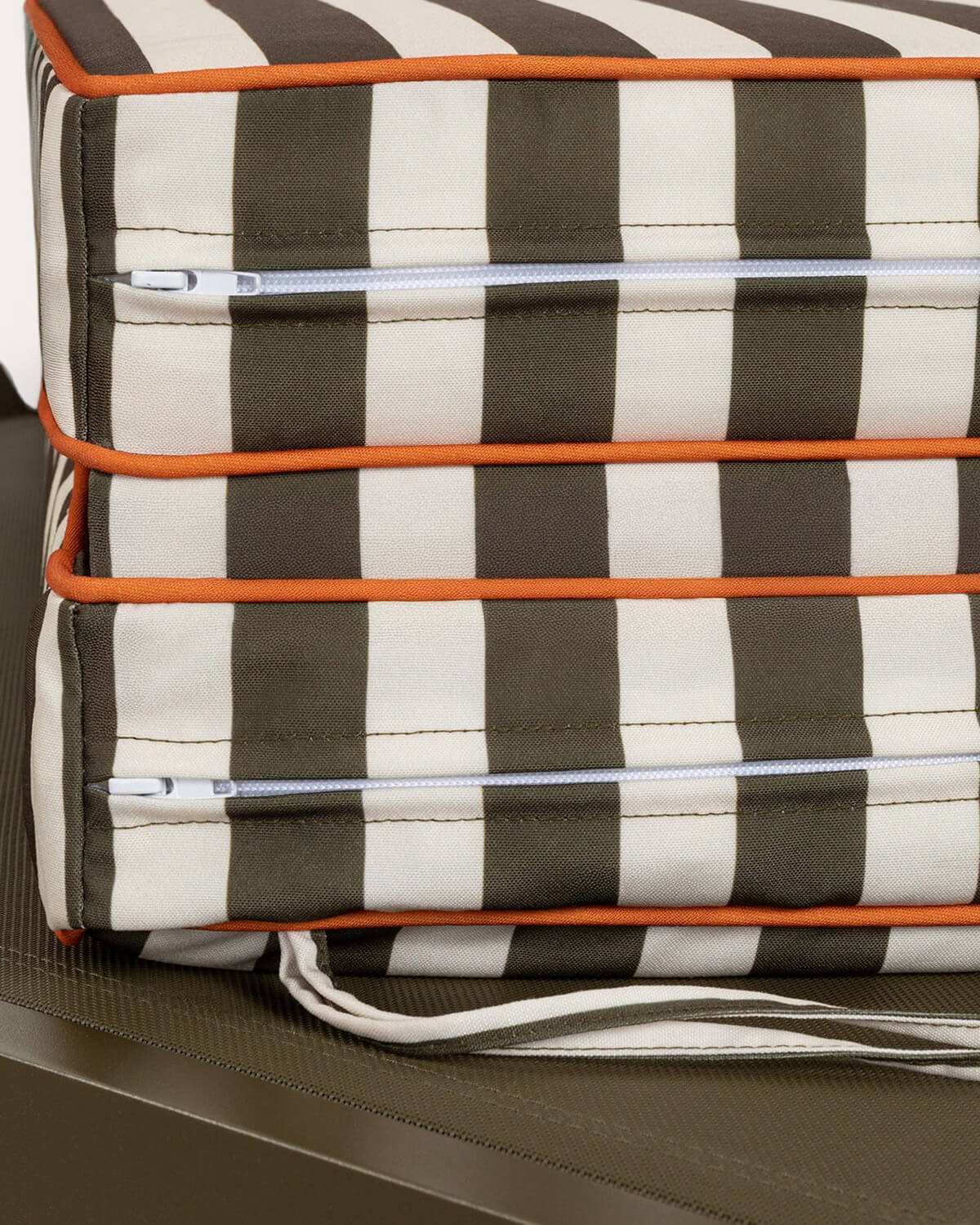 Pack 2 Chaises Longues Inclinables en Aluminium avec Coussin Rayé New Kreta, image de la gelerie 5