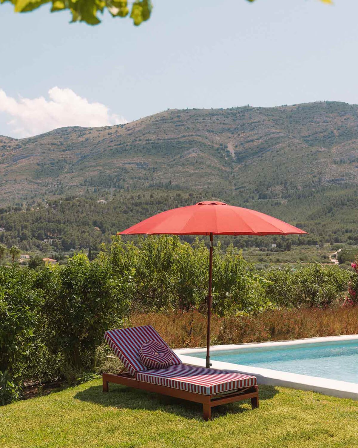 Nouvelle Chaise Longue Inclinable en Aluminium Kreta avec Coussin Rayé, image de la gelerie 2