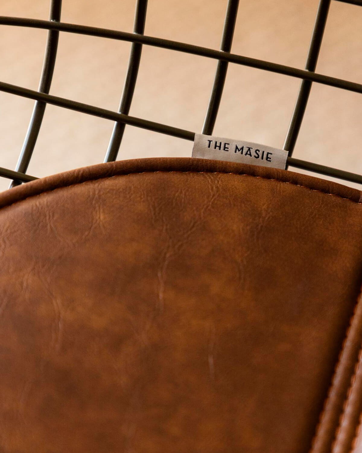 Chaise de Salle à Manger à Dossier Haut en Métal Aras Fresh, image de la gelerie 3