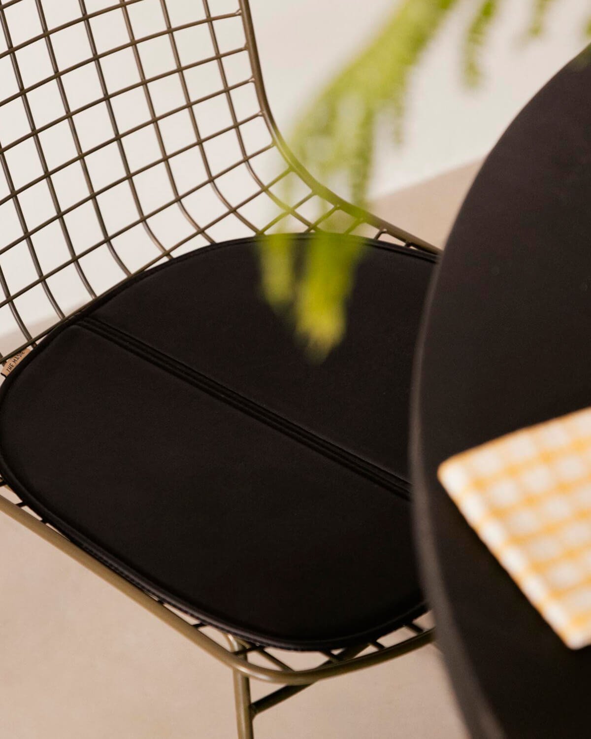 Chaise de Salle à Manger à Dossier Haut en Métal Aras Fresh, image de la gelerie 3