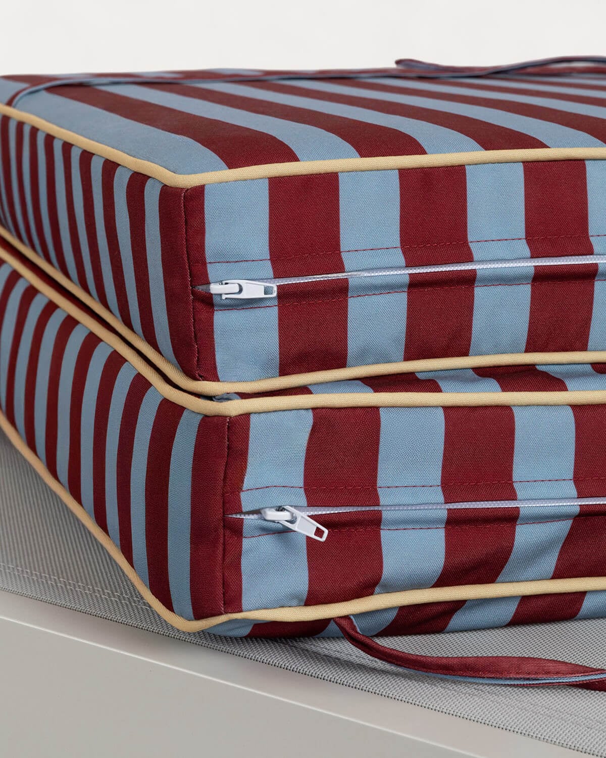 Nouvelle Chaise Longue Inclinable en Aluminium Kreta avec Coussin Rayé, image de la gelerie 3