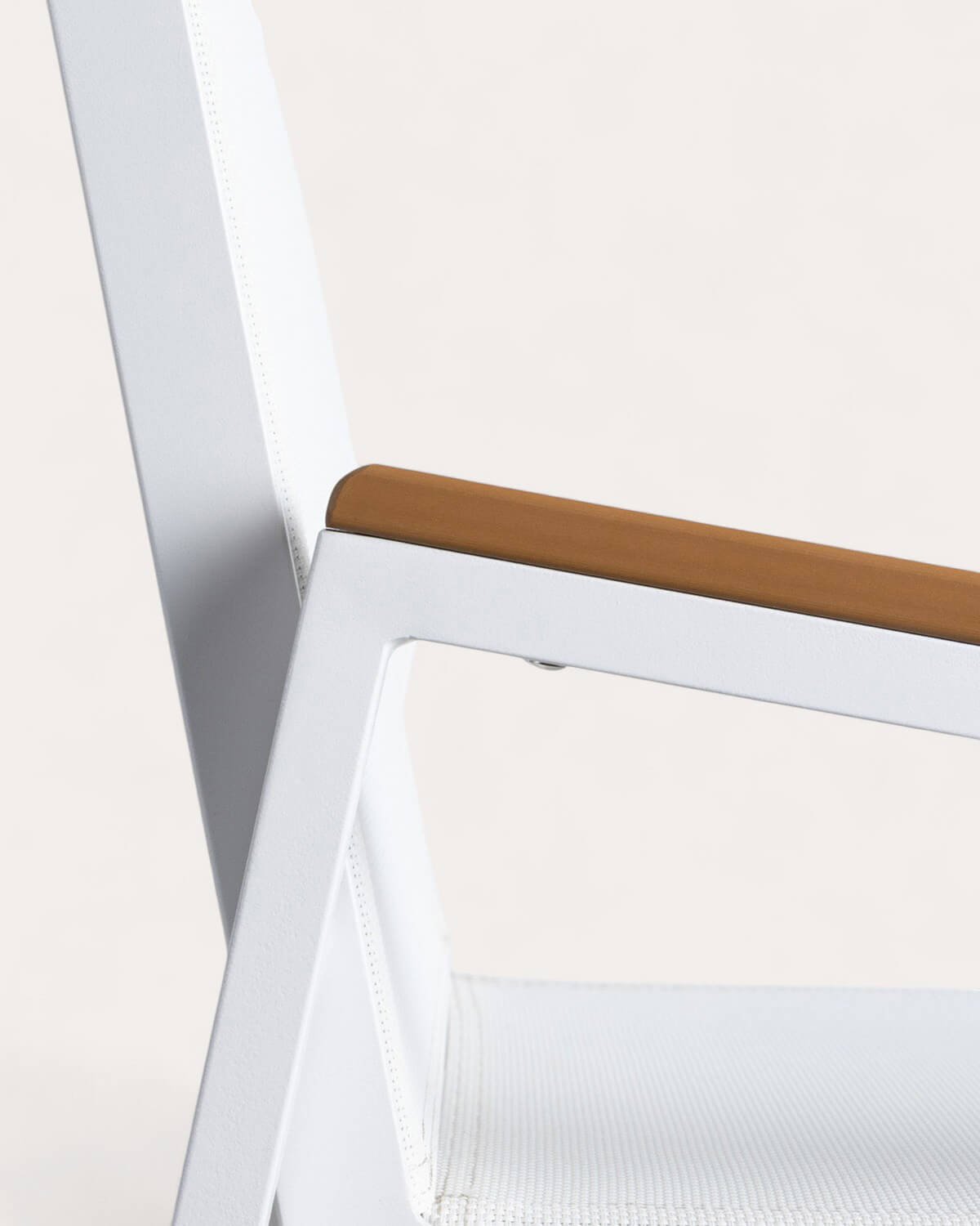 Ensemble Table Haute (130x70 cm) et 4 Tabourets Hauts D'extérieur en Aluminium Korce, image de la gelerie 5