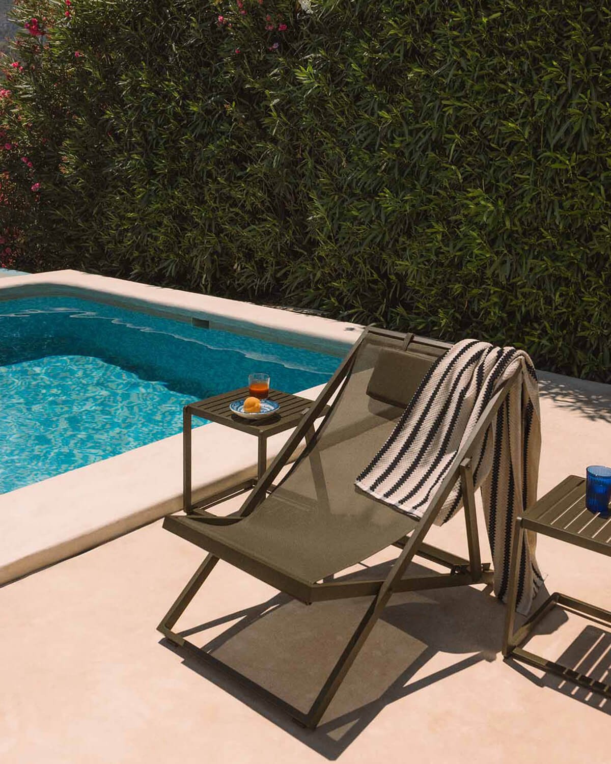 Hamac Inclinable en Aluminium avec Coussin Rilas, image de la gelerie 2