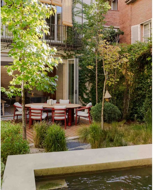 Set de Table Ovale (240x120 cm) et 6 Chaises en Aluminium et Bois de Teck d'Extérieur Cheryl