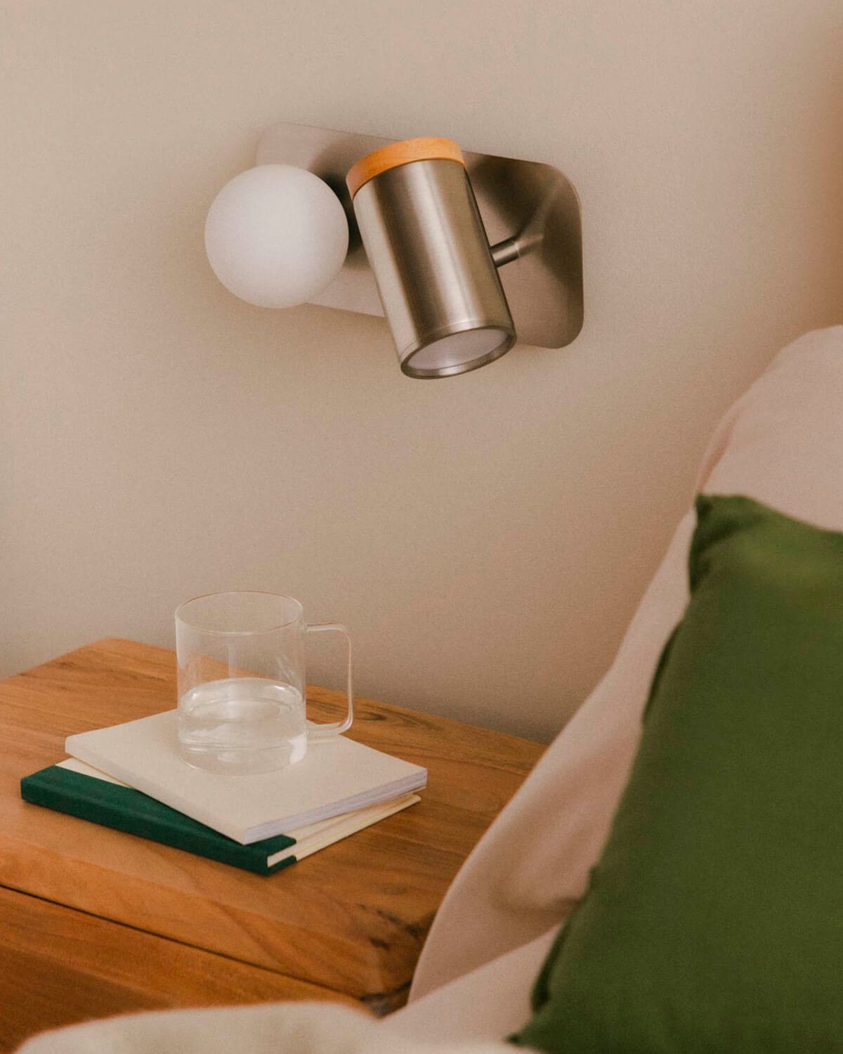 Applique Murale avec 2 Points Lumineux Caira , image de la gelerie 3