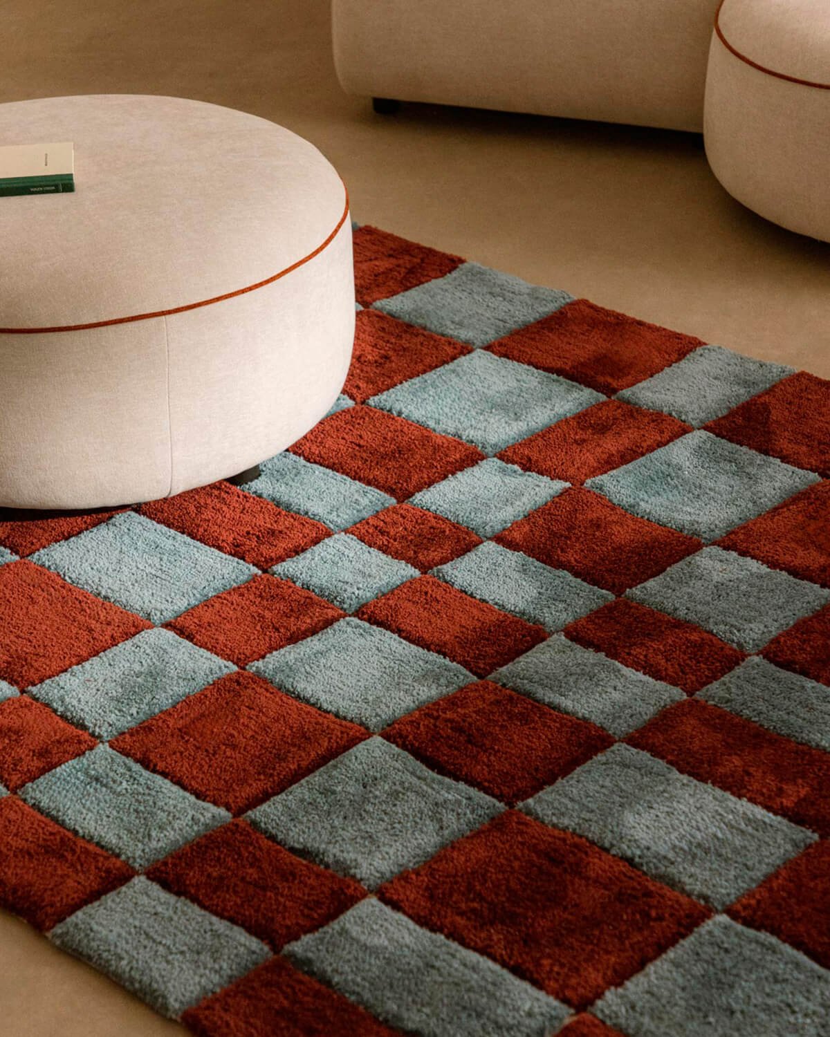 Tapis Fait Main en Polyester (233x163 cm) Sazan, image de la gelerie 2
