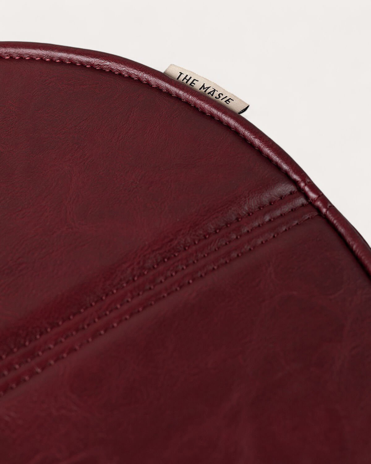 Coussin Rectangulaire en Similicuir (42,5x41 cm) pour la Chaise Aras, image de la gelerie 4