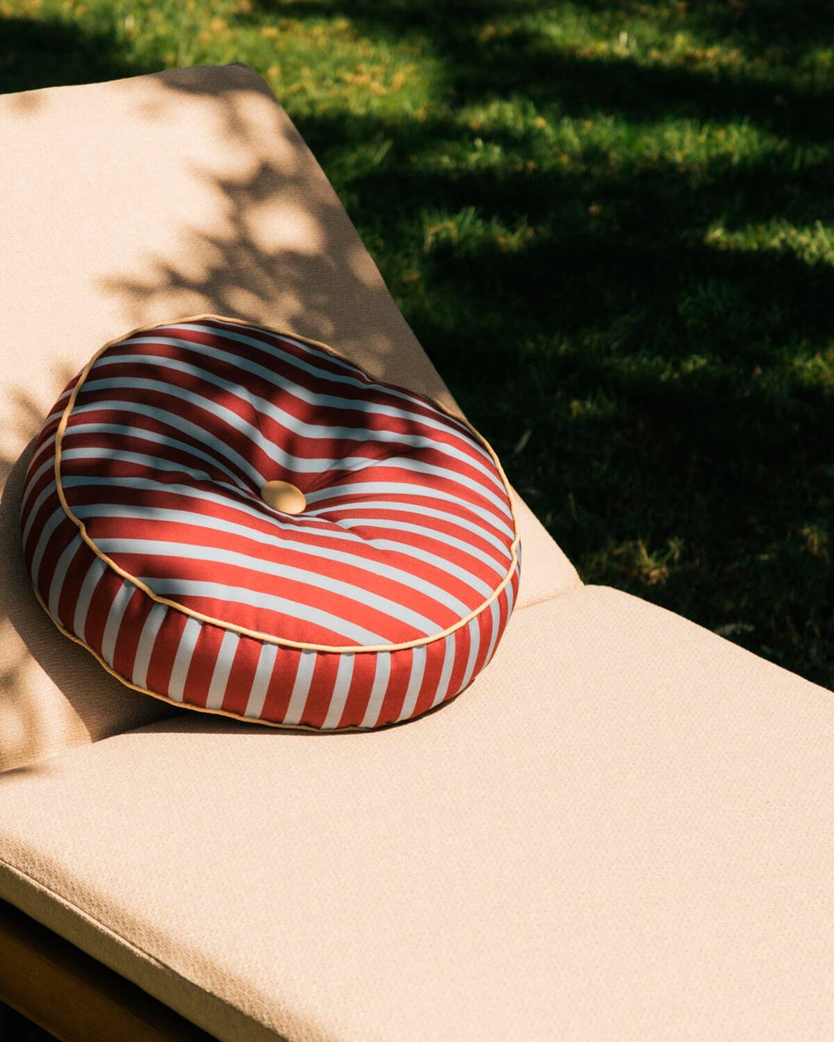 Coussin d'Extérieur Rond en Tissu (Ø40 cm) Zambi, image de la gelerie 2