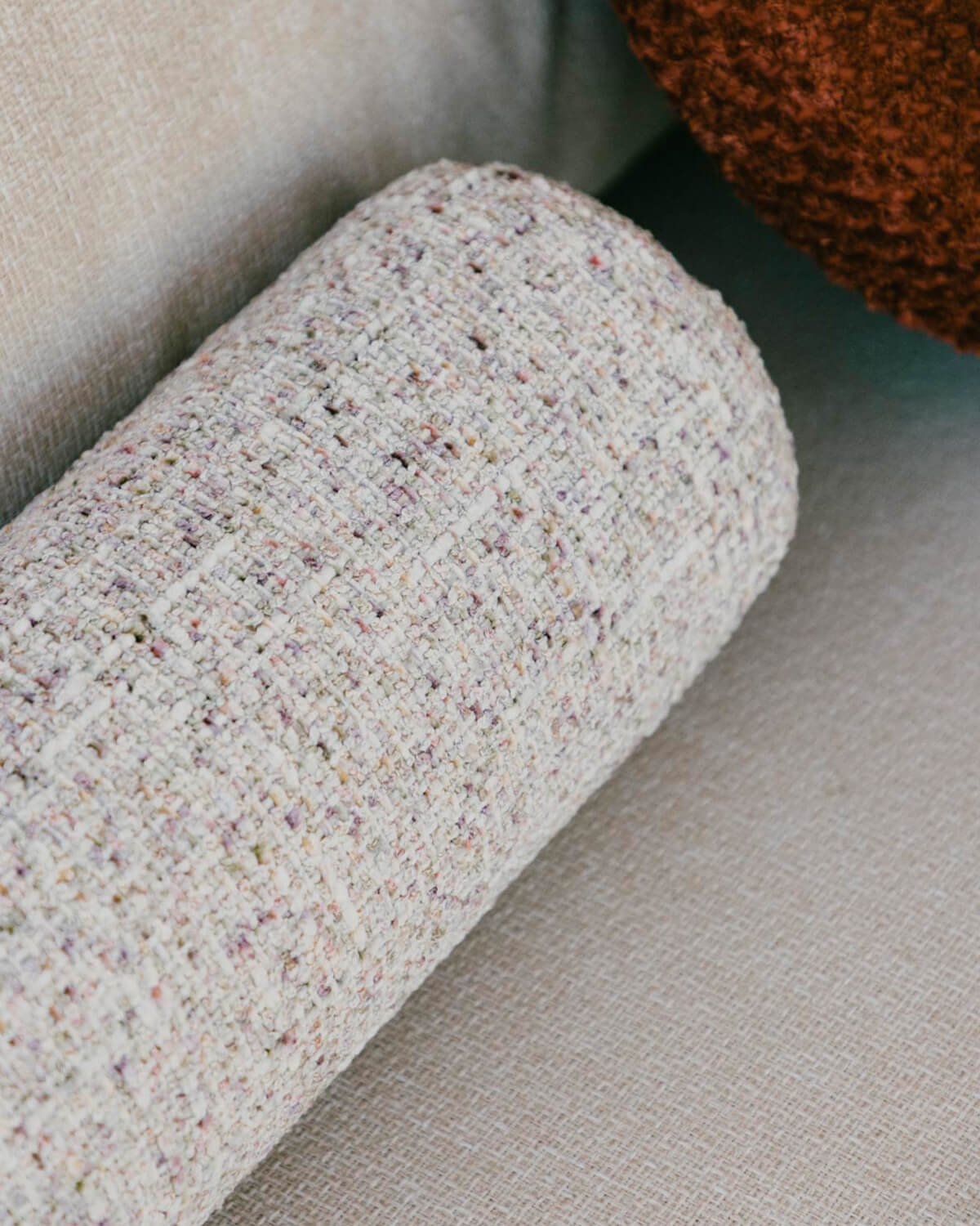 Coussin Cylindrique en Tissu (63xØ15 cm) Suaus, image de la gelerie 3