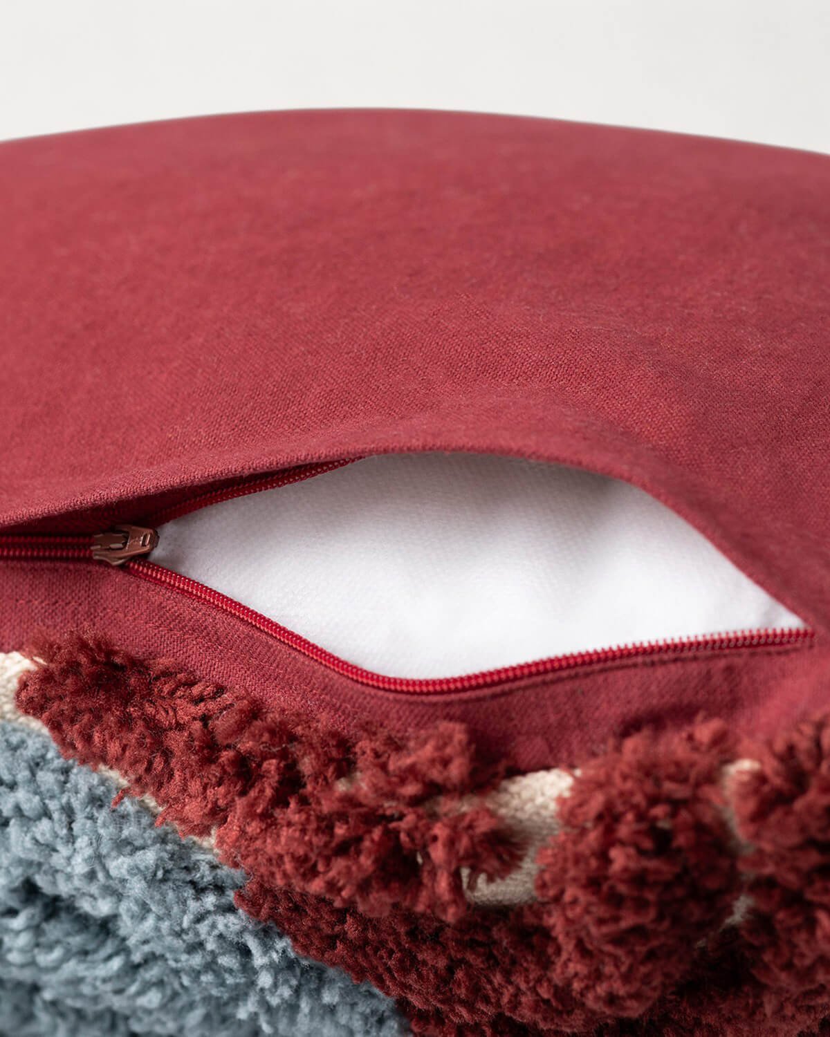 Coussin Carré en Tissu (50x50 cm) Sazan, image de la gelerie 6