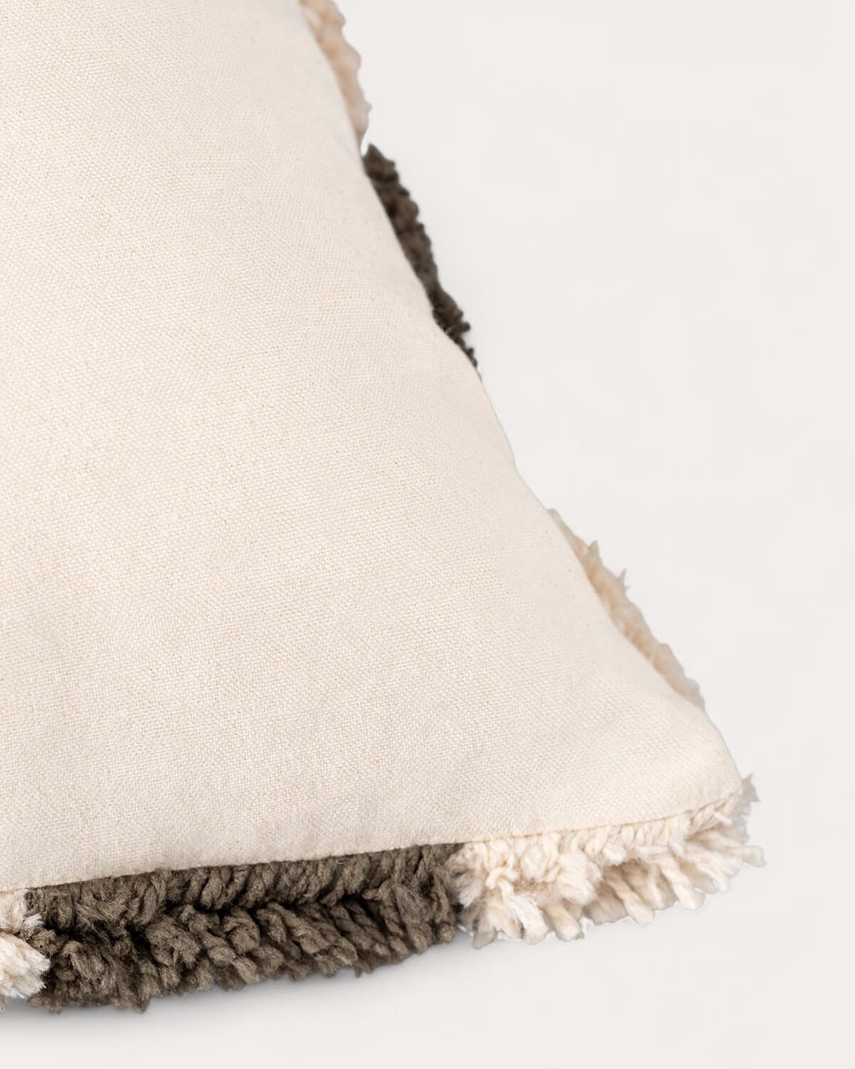 Coussin Carré en Tissu (50x50 cm) Sazan, image de la gelerie 5