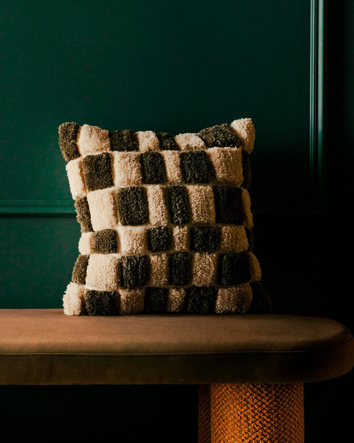 Coussin Carré en Tissu (50x50 cm) Sazan, image de la gelerie 2