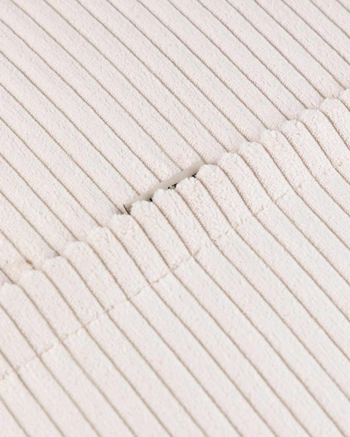 Coussin Rond en Velours Côtelé Épais (Ø43 cm) Raim, image de la gelerie 5