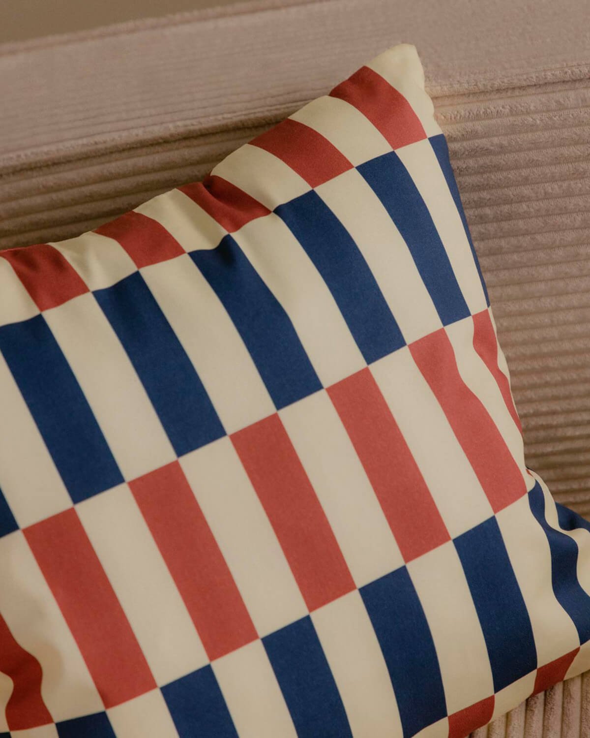 Coussin Carré en Tissu (45x45 cm) Becca, image de la gelerie 3