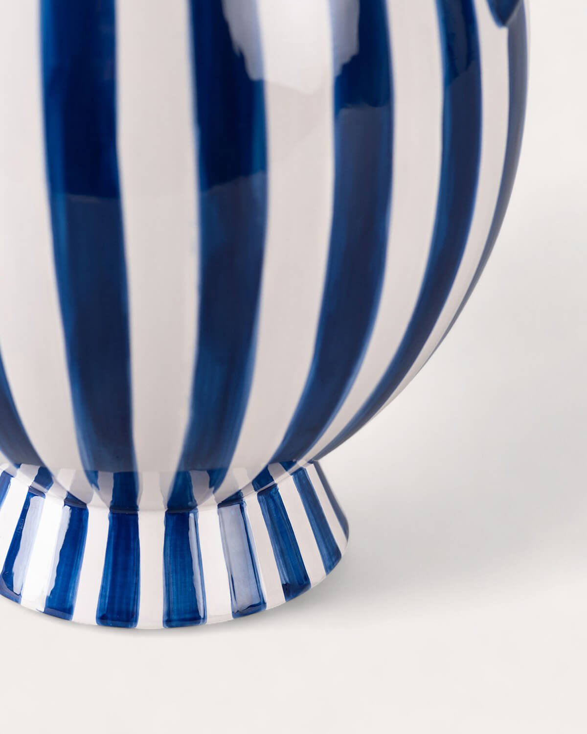 Vase Haut en Dolomite XL Melon Lines, image de la gelerie 7