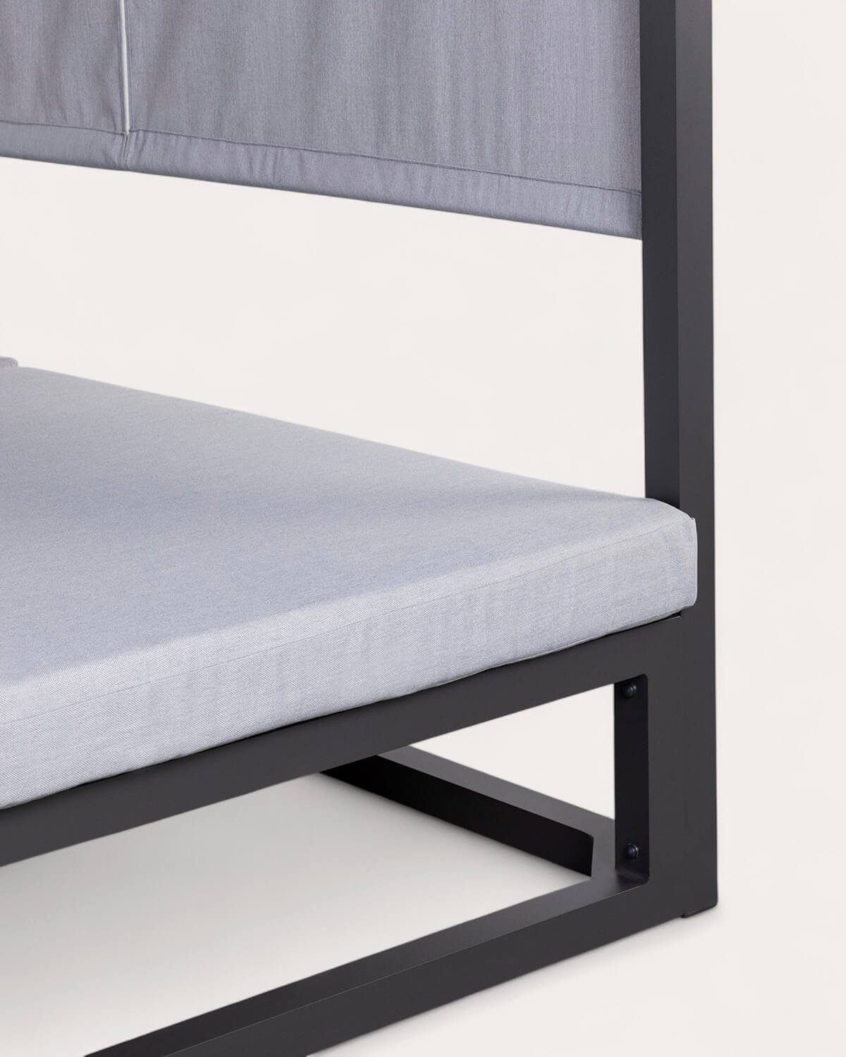 Lit Balinais Inclinable en Tissu et Aluminium Mersia, image de la gelerie 3