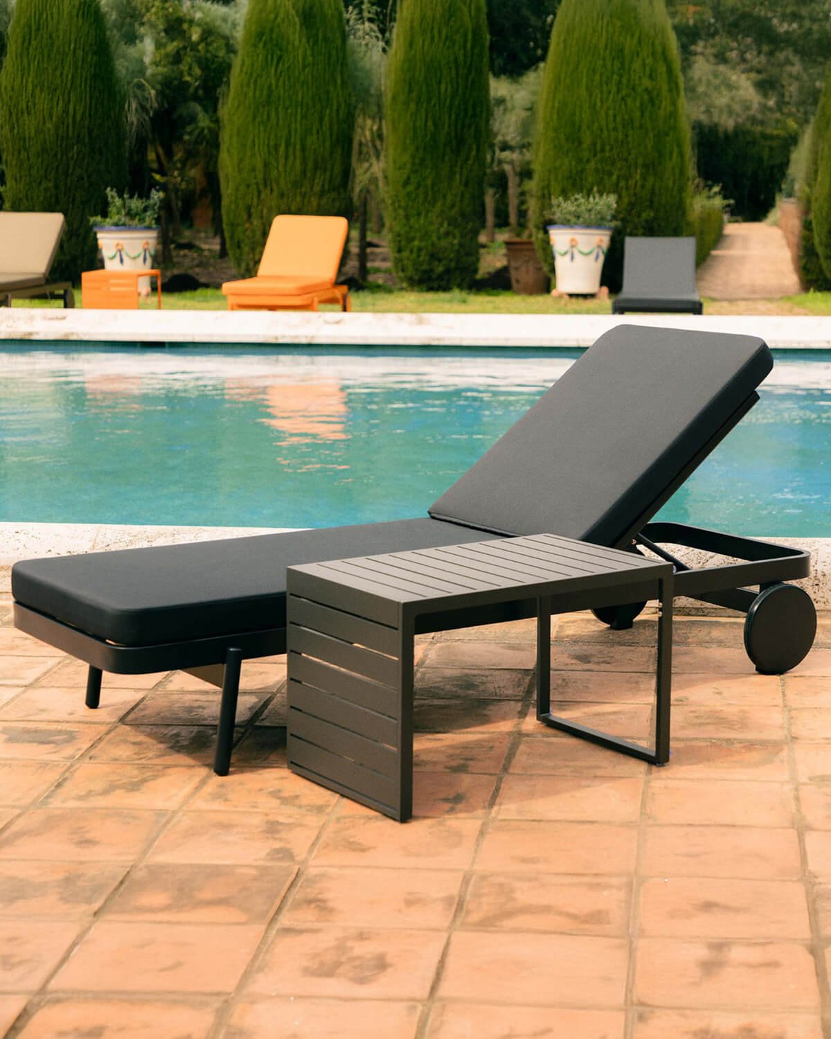 Chaise Longue Inclinable en Aluminium avec Coussin en Tissu Celina, image de la gelerie 2