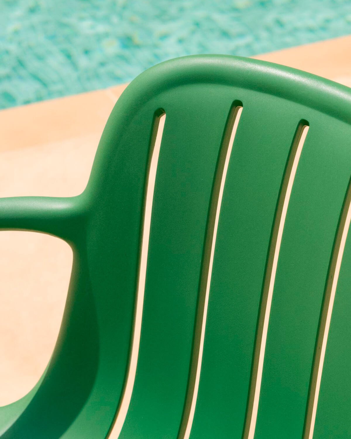 Set de Table Rectangulaire en Aluminium (160x90 cm) Cancún et 6 Chaises d'Extérieur en Polypropylène Brand, image de la gelerie 6