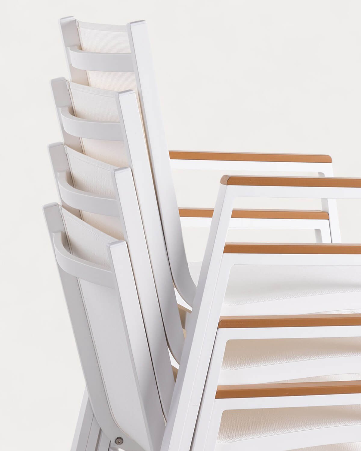 Ensemble de Table en Aluminium (180x90 cm) et 4 Chaises d'Extérieur Korce, image de la gelerie 4