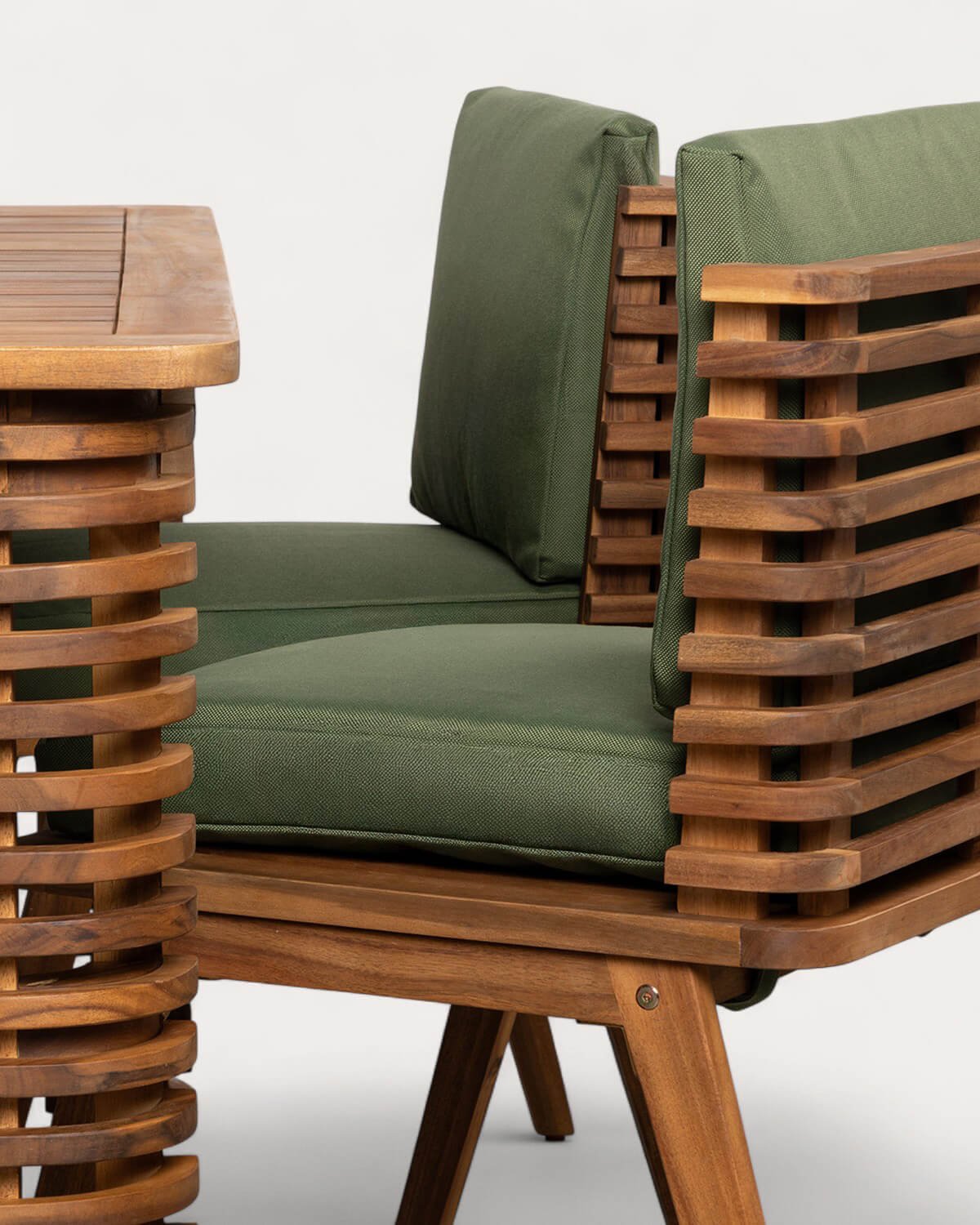 Ensemble de Table Carrée (160x160 cm) et 8 chaises en Bois d´ Acacia et Tissu d'Extérieur Hazan, image de la gelerie 6