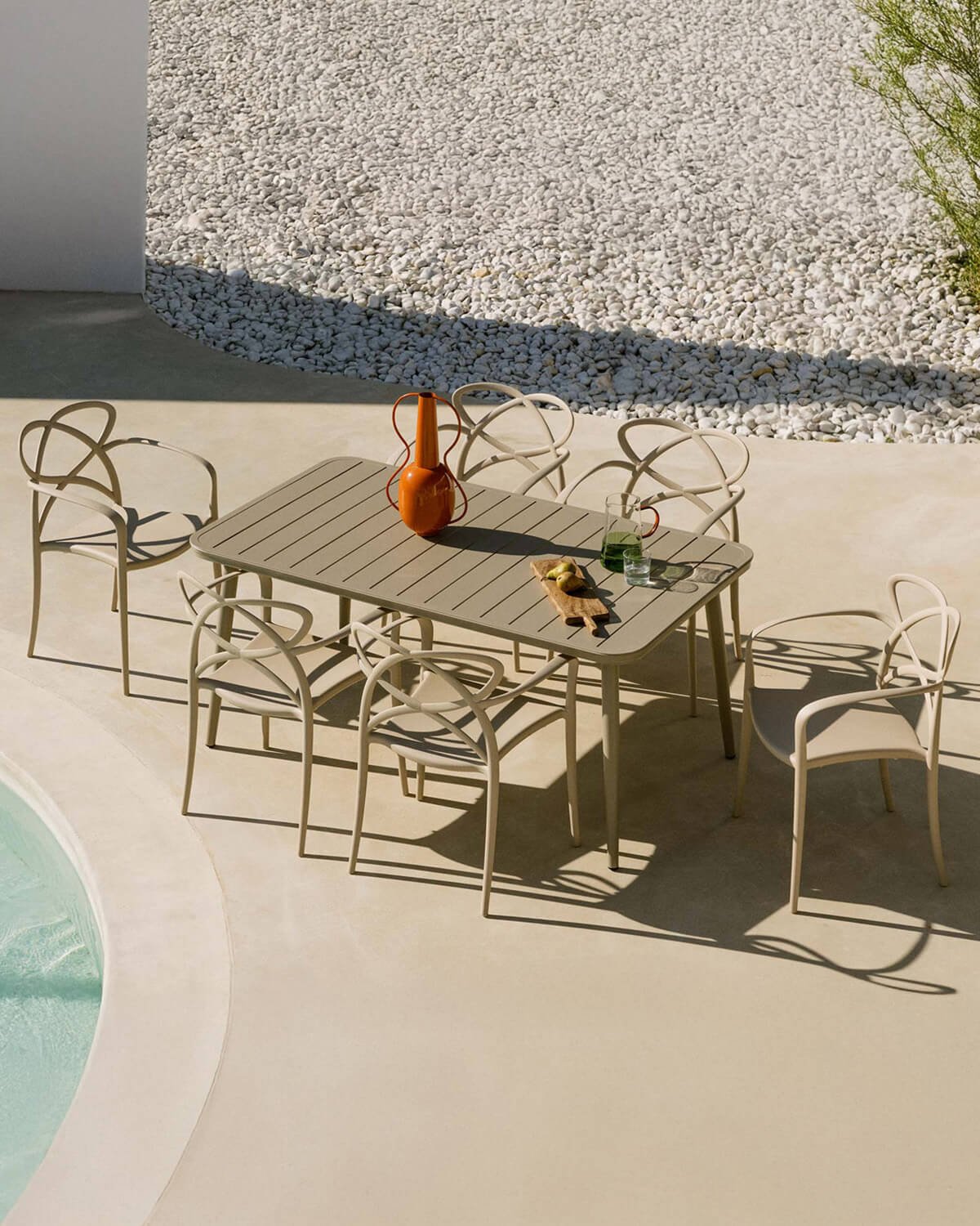 Ensemble Table Rectangulaire en Aluminium (160x90 cm) Cancun et 6 Chaises en Polypropylène avec Accoudoirs d'Extérieur Cielo, image de la gelerie 2