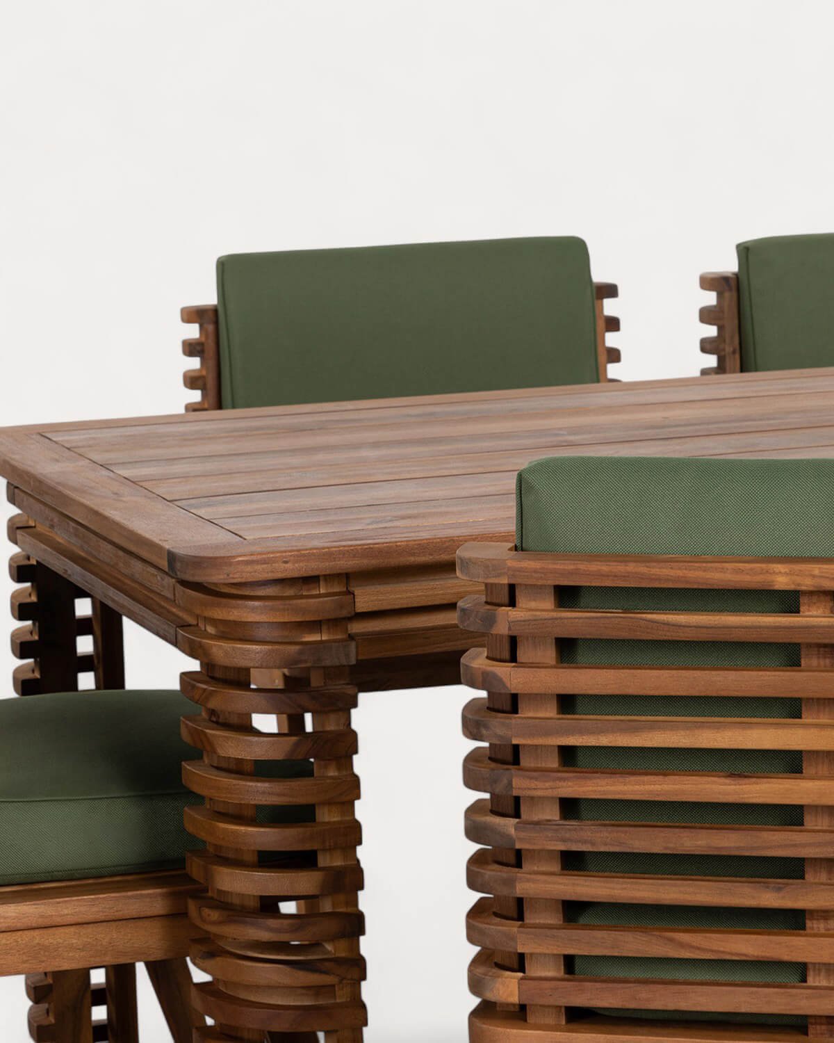 Ensemble Table Rectangulaire (180x90 cm) et 6 Chaises en Bois d'Acacia et Tissu d'Extérieur Hazan, image de la gelerie 4