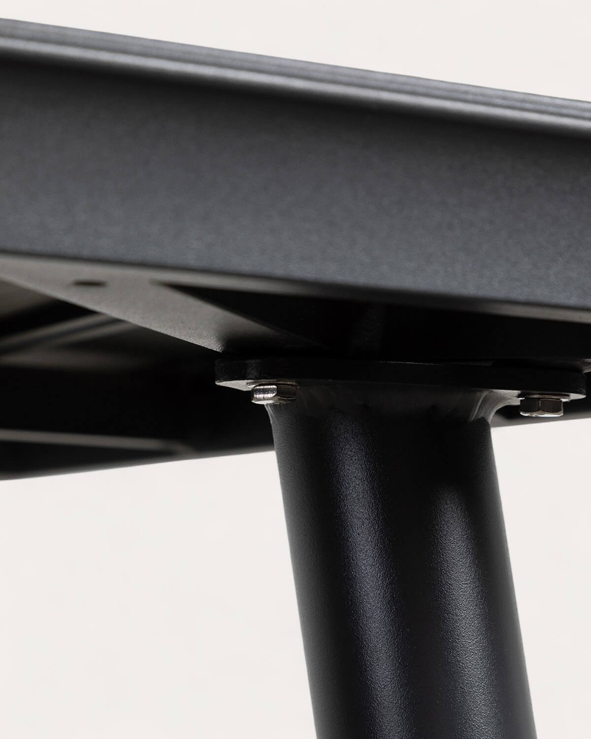 Ensemble de Table Rctangulaire en Aluminium (160x90 cm) Cancun et 6 Chaises d'Extérieur en Polypropylène Dasi, image de la gelerie 7