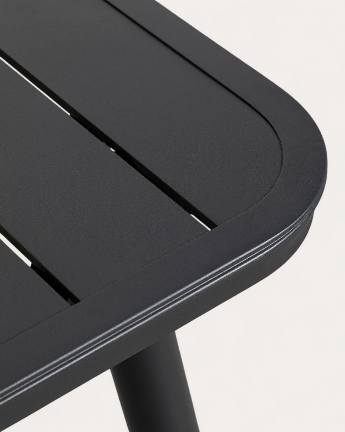 Ensemble de Table Rectangulaire en Aluminium (160x90 cm) Cancun et 6 Chaises d'Extérieur en Polypropylène Kole, image de la gelerie 5