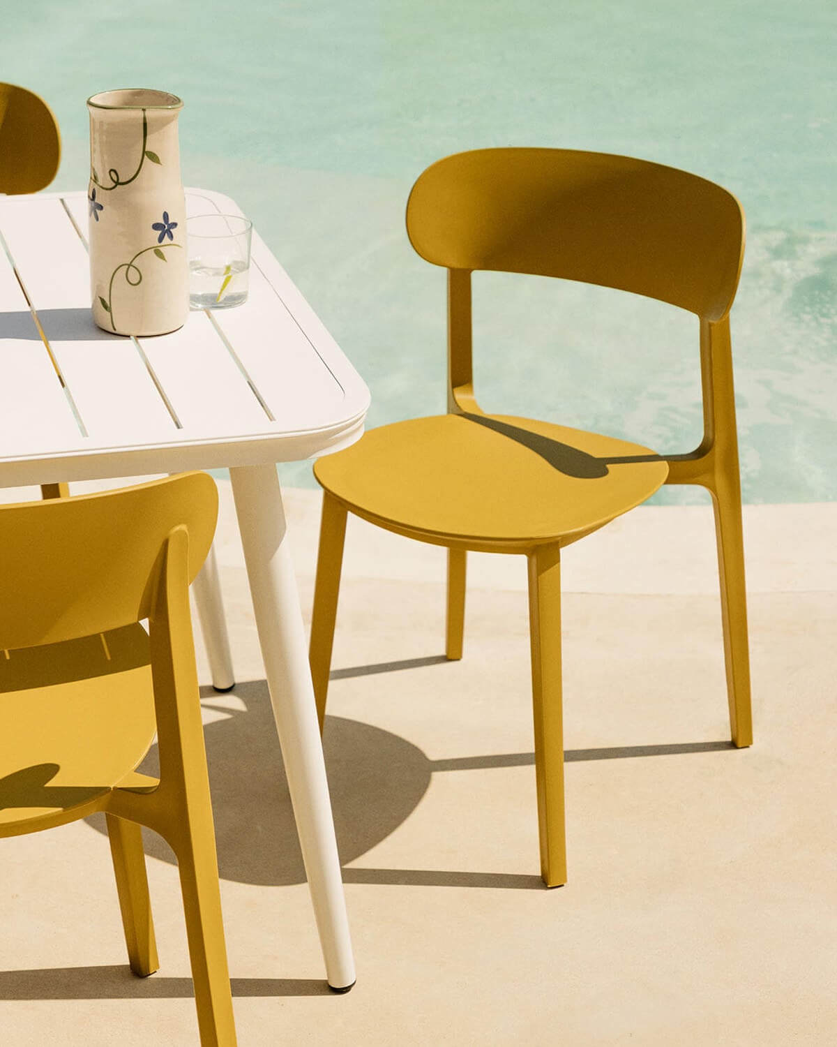 Ensemble de Table Rectangulaire en Aluminium (160x90 cm) Cancún avec 6 Chaises d'Extérieur en Polypropylène Briel , image de la gelerie 3