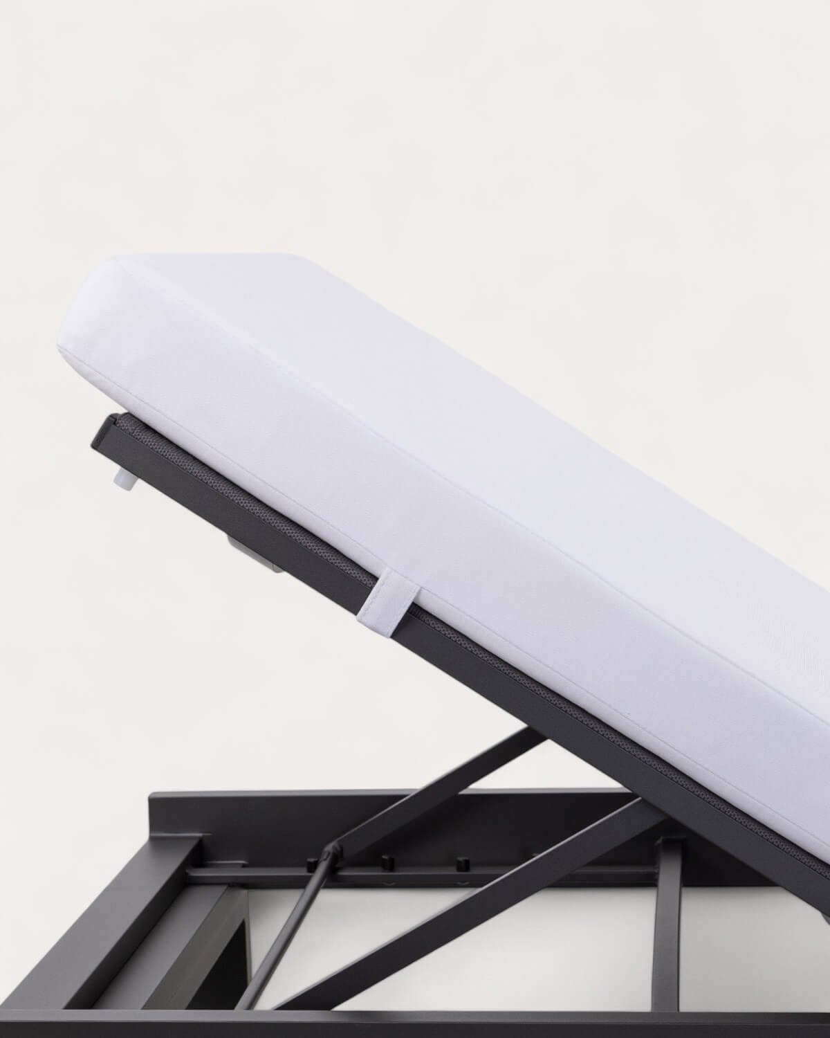 Chaise longue Inclinable en Aluminium avec Coussin en Tissu New Kreta , image de la gelerie 6
