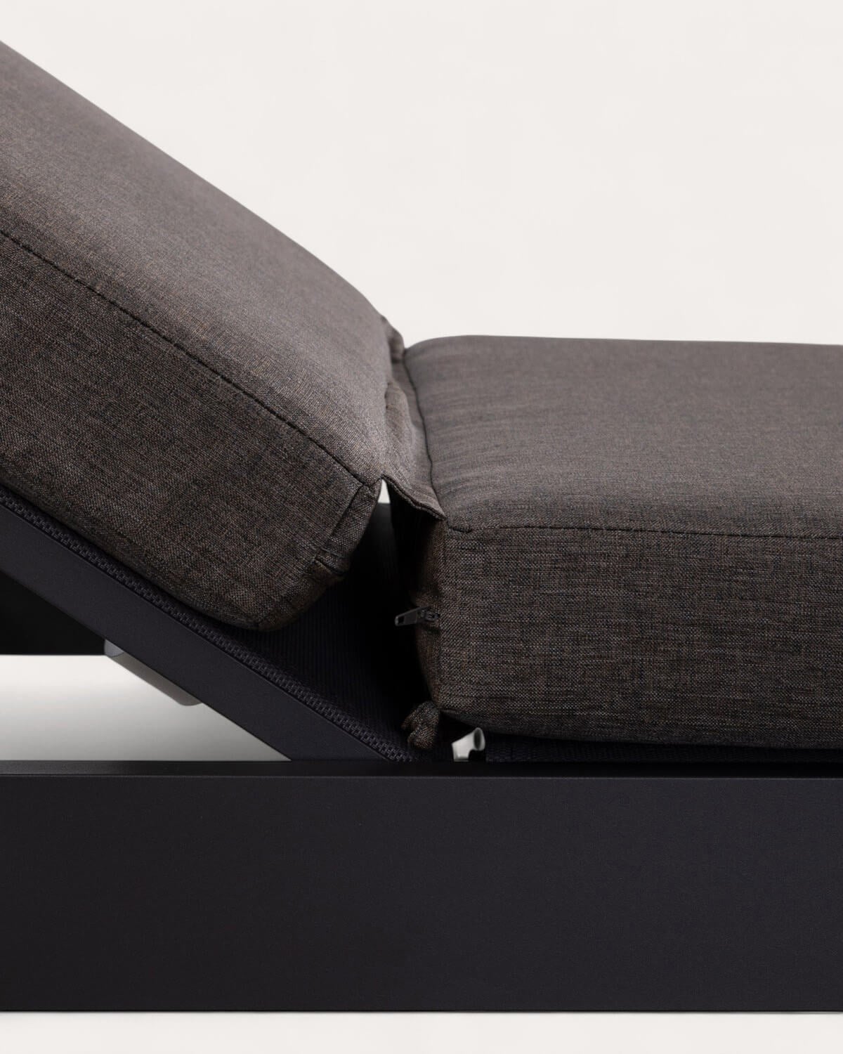 Chaise longue Inclinable en Aluminium avec Coussin en Tissu New Kreta , image de la gelerie 4