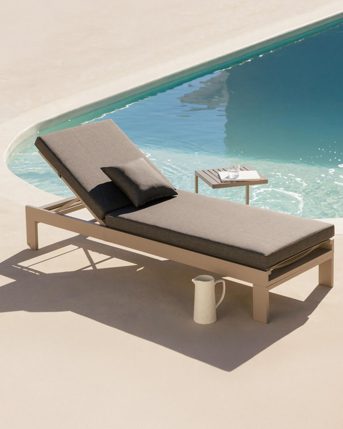 Transat avec Coussin Amovible et Coussin Carré New Kreta, image de la gelerie 2