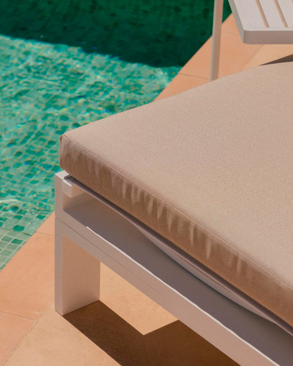 Transat avec Coussin Amovible et Coussin Carré New Kreta, image de la gelerie 3