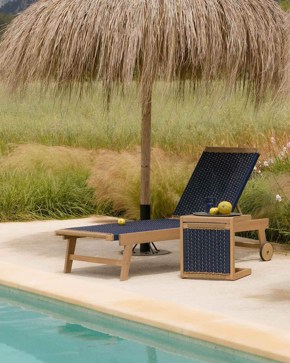 Set Chaise Longue et Table d'Appoint en Bois d'Acacia et Corde (40x40 cm) Mirle, image de la gelerie 2