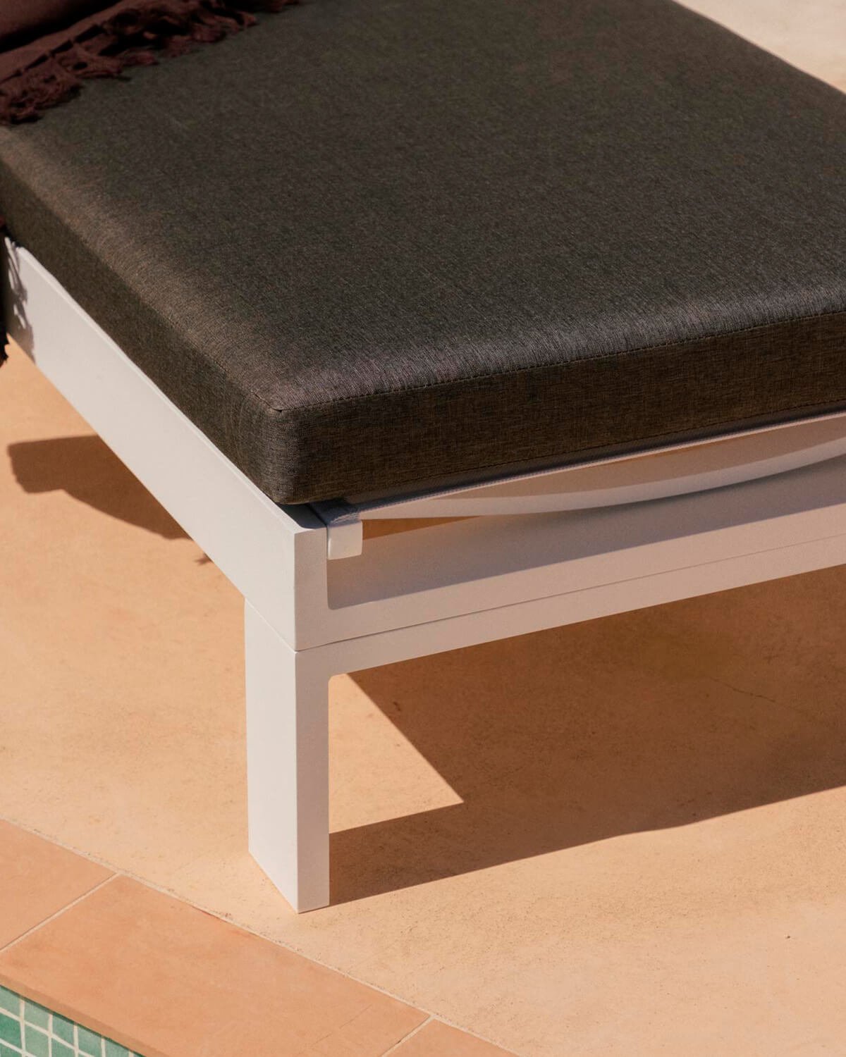 Transat avec Coussin Amovible et Coussin Carré New Kreta, image de la gelerie 3