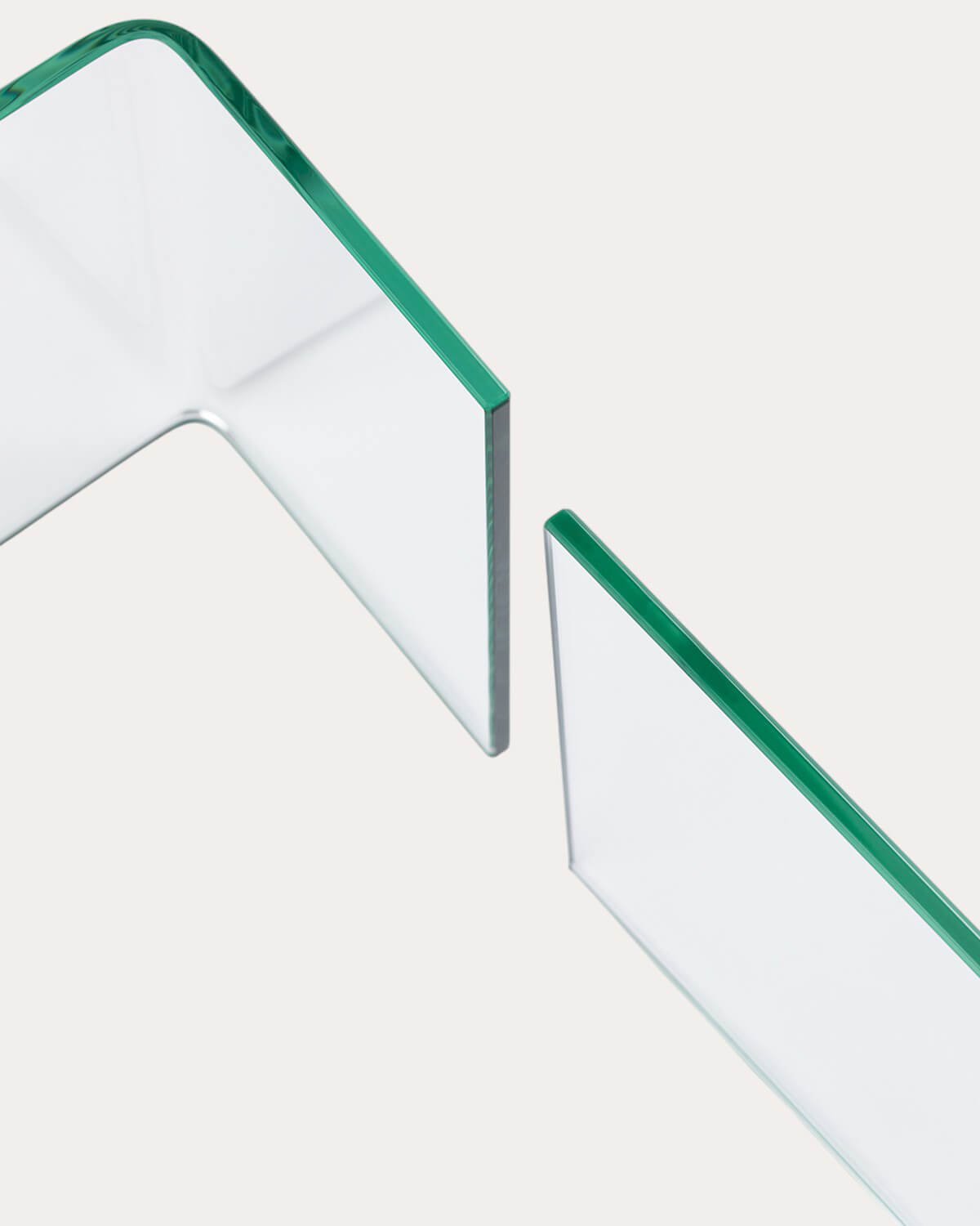 Ensemble de 2 Étagères Murales en Verre Curvé en L Iris , image de la gelerie 3