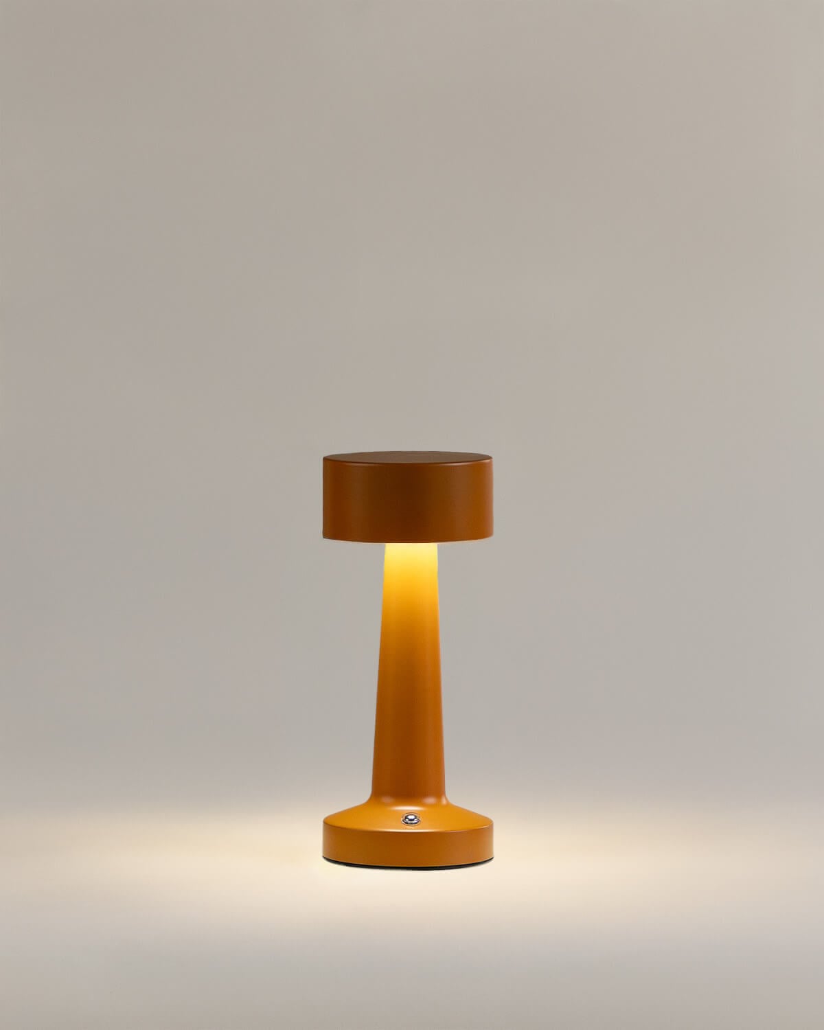 Lampe de Table LED d'Extérieur Sans Fil à Intensité Variable Shimon, image de la gelerie 3