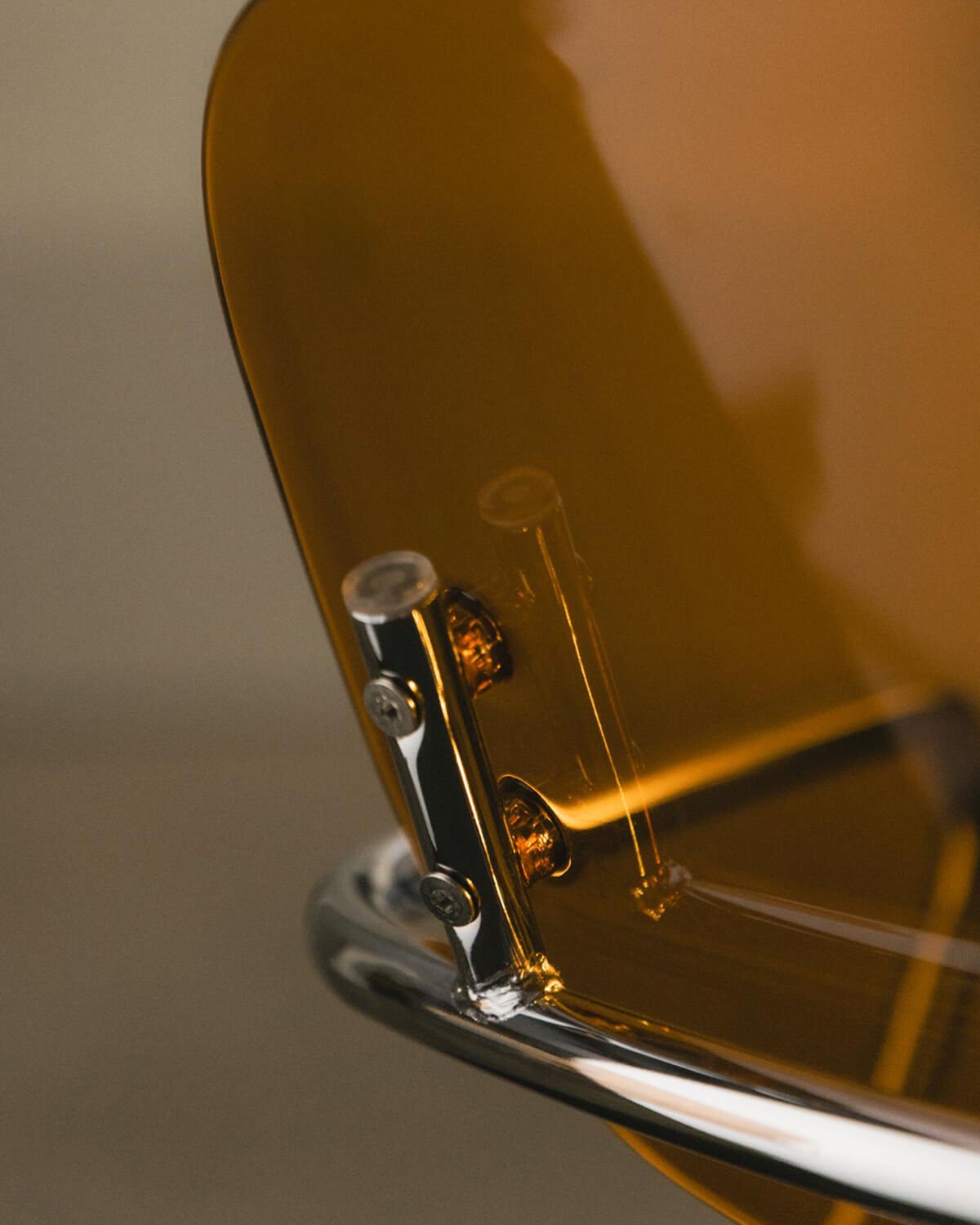 Chaise de Salle à Manger avec Accoudoirs en Polyéthylène et Métal Pinha , image de la gelerie 3