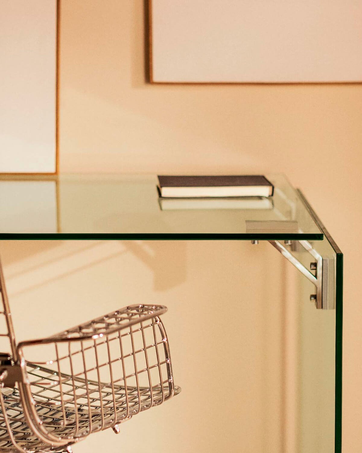 Bureau en Verre Trempé et Acier Inoxydable (134x70 cm) Arey, image de la gelerie 3