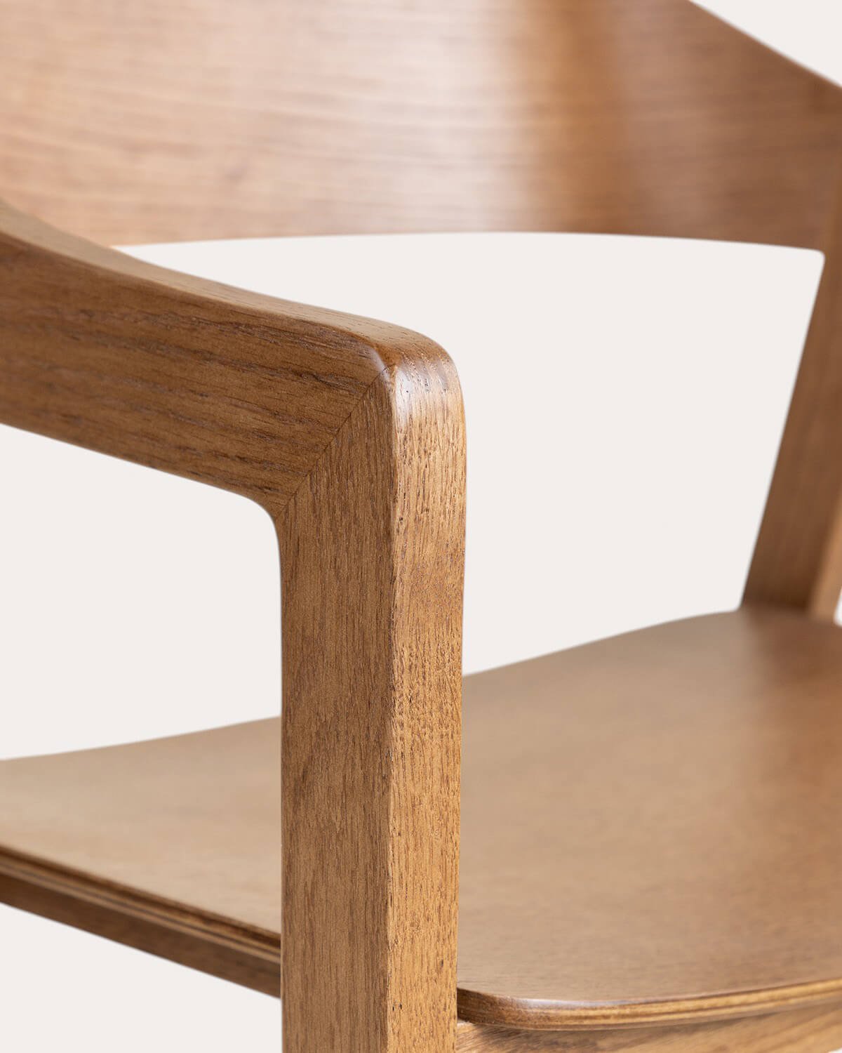 Ensemble Table à Manger ovale Alhie (180 x 100 cm) et 4 Chaises Laly avec Accoudoirs en Bois, image de la gelerie 4