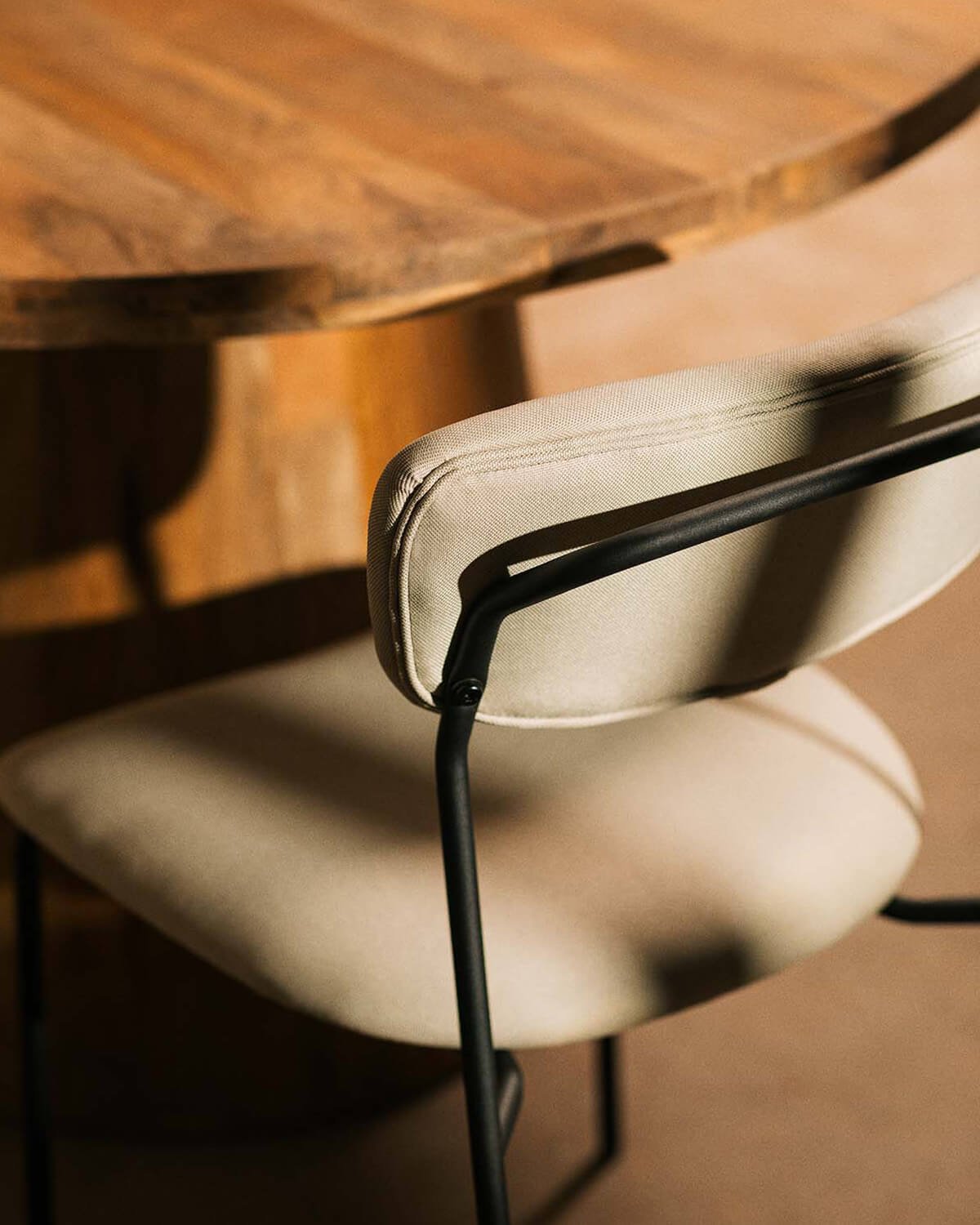 Pack 4 Chaises de Salle à Manger en Métal et Tissu Morgan, image de la gelerie 3