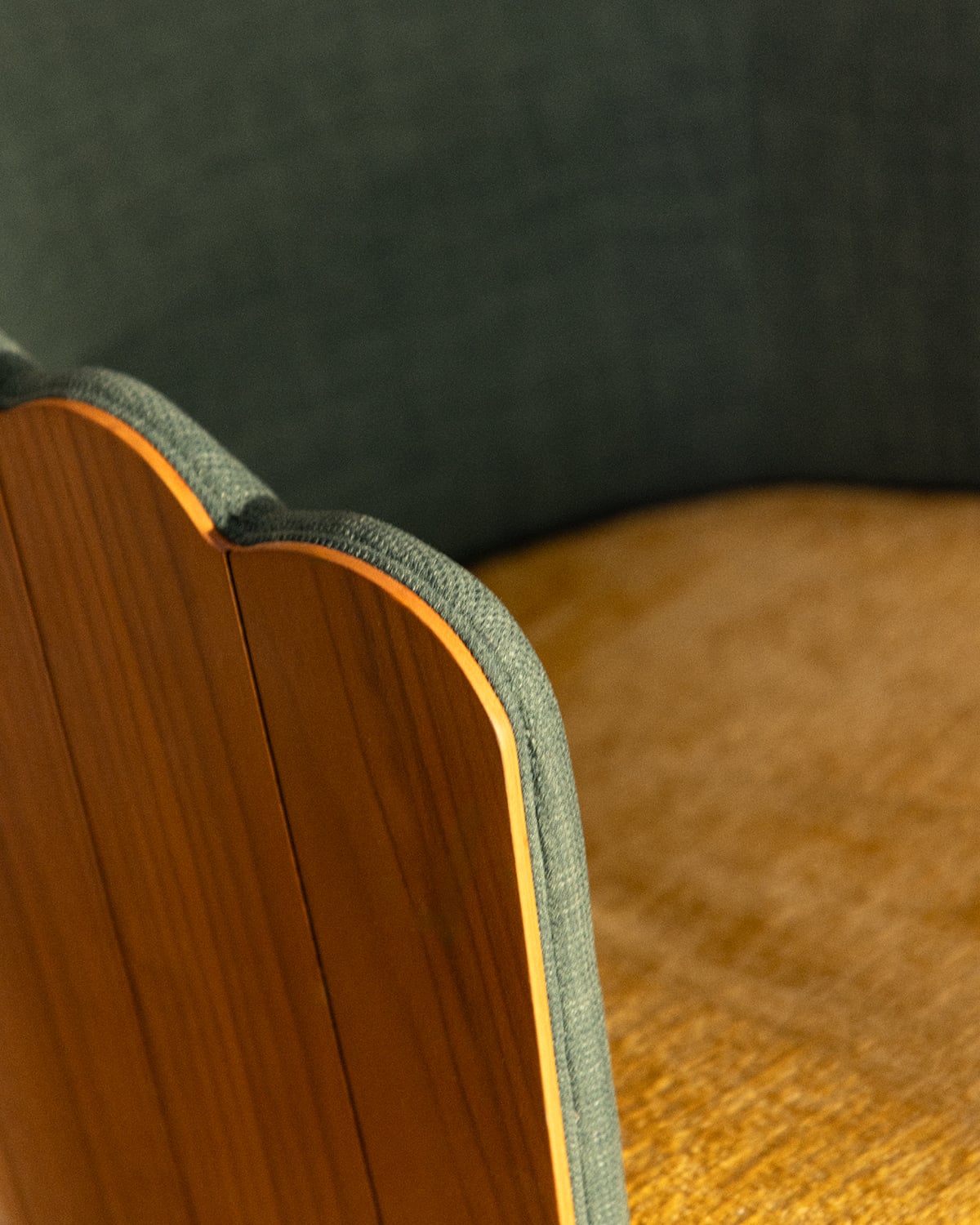 Pack 2 Chaises de Salle à Manger en Bois et Tissu Rene, image de la gelerie 3