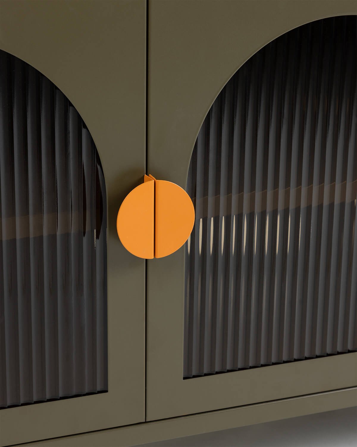 Meuble TV à 4 Portes en Acier Laminé et Verre Andrius, image de la gelerie 6