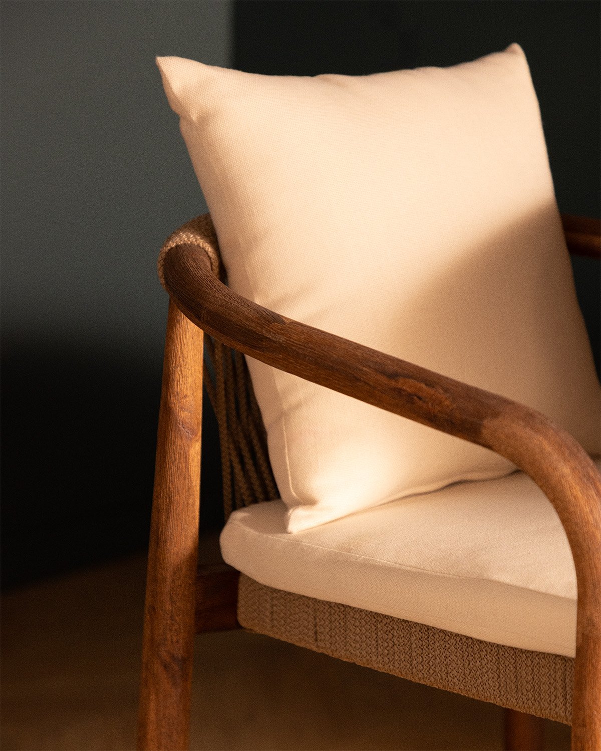 Chaise de Salle à Manger en Bois d'Acacia avec Coussin Loli, image de la gelerie 3