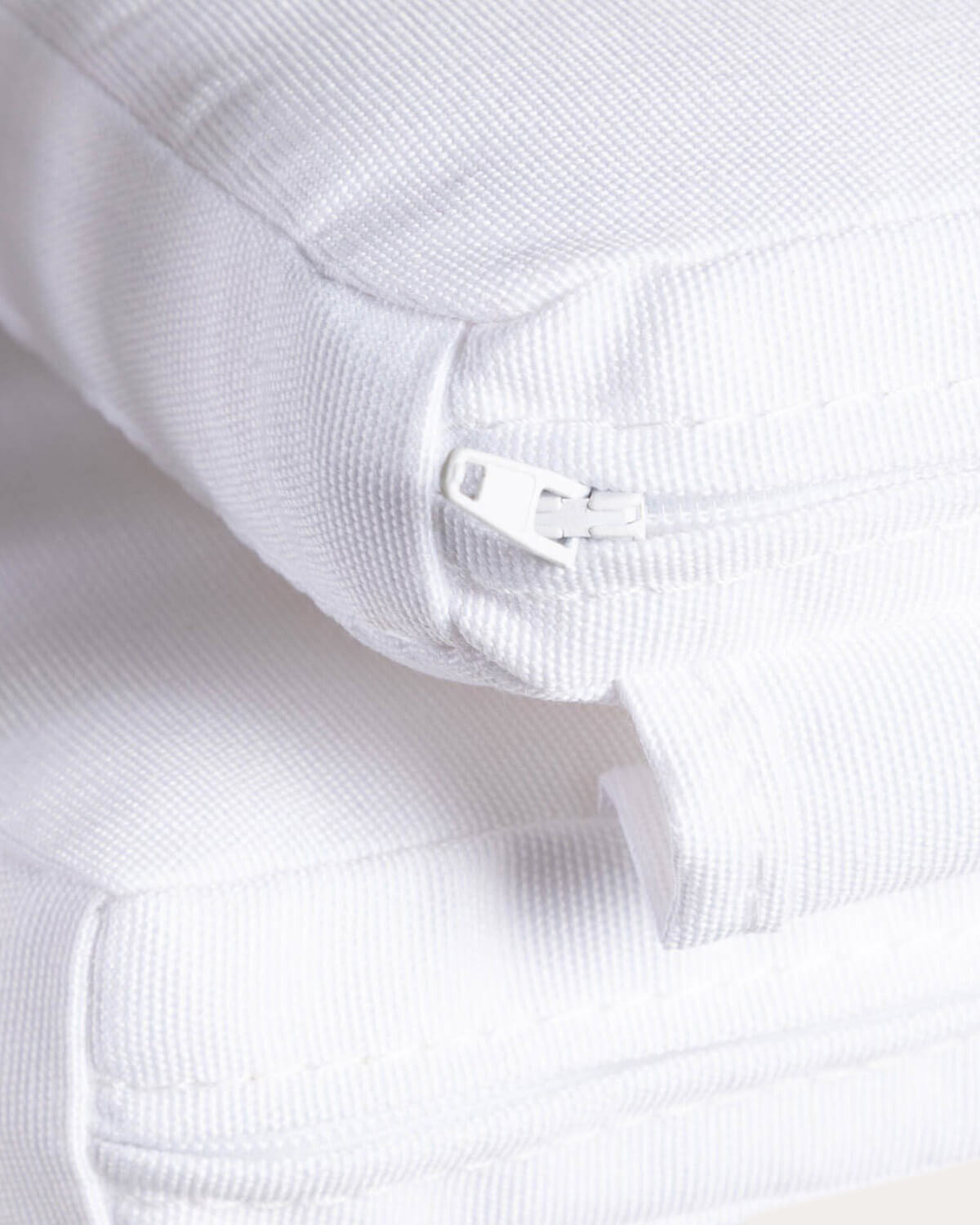 Set de Table Rectangulaire (160 x 90 cm) en Aluminium et Verre avec 4 Chaises d'Extérieur Drian, image de la gelerie 8