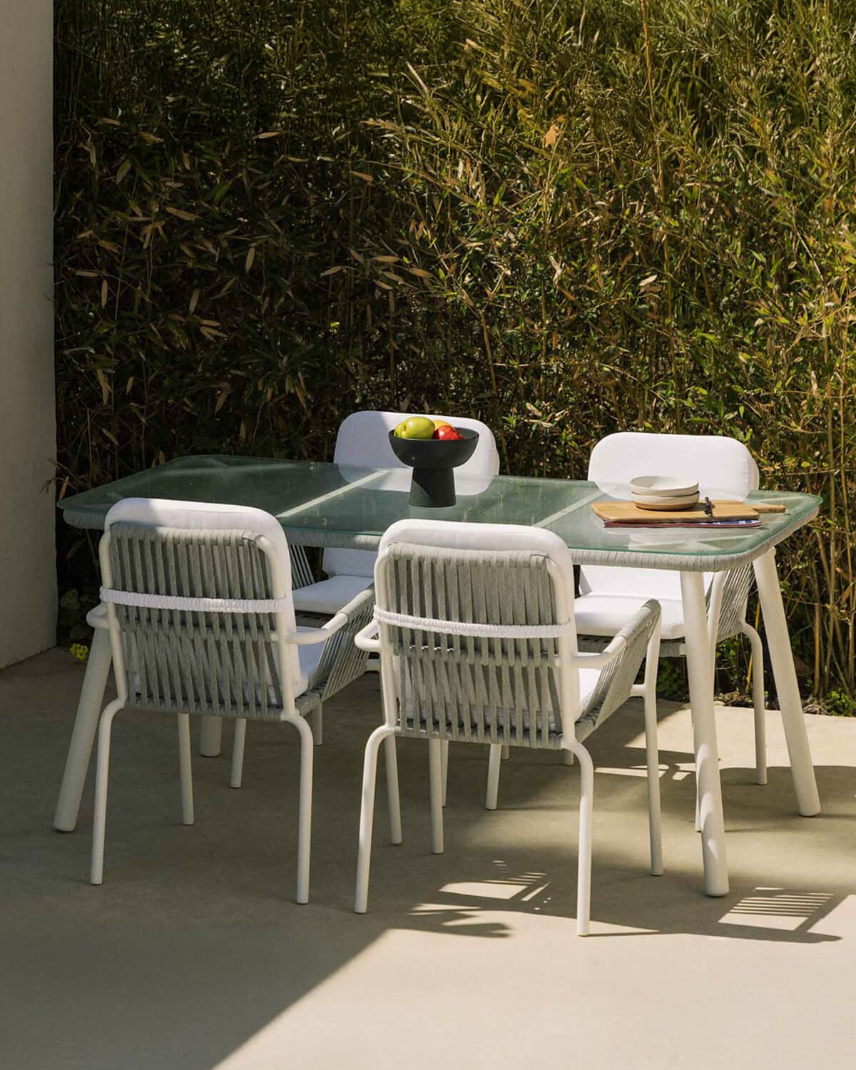 Set de Table Rectangulaire (160 x 90 cm) en Aluminium et Verre avec 4 Chaises d'Extérieur Drian, image de la gelerie 2